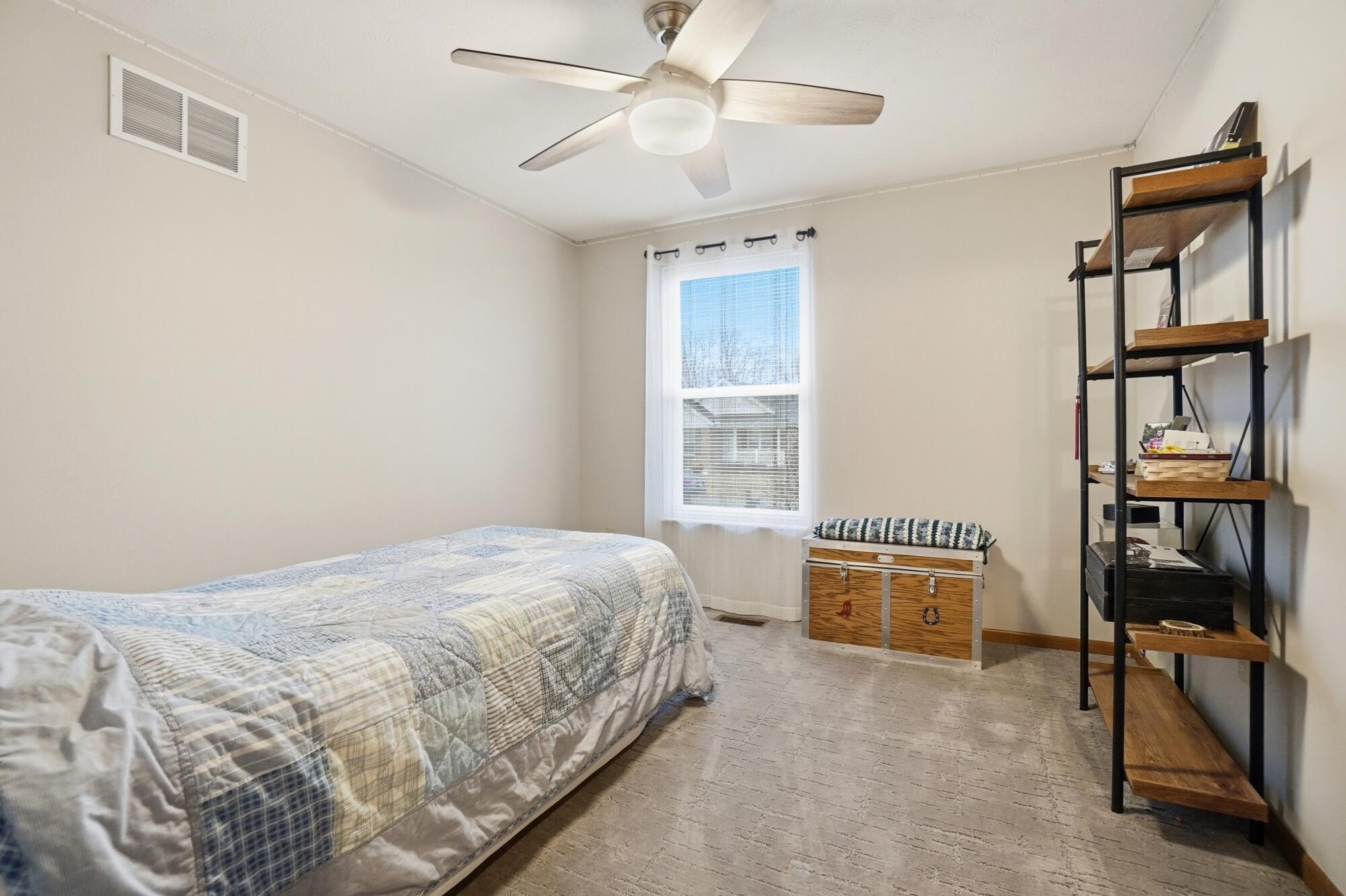 3942 Harris Lane, Springfield, Ohio 45503