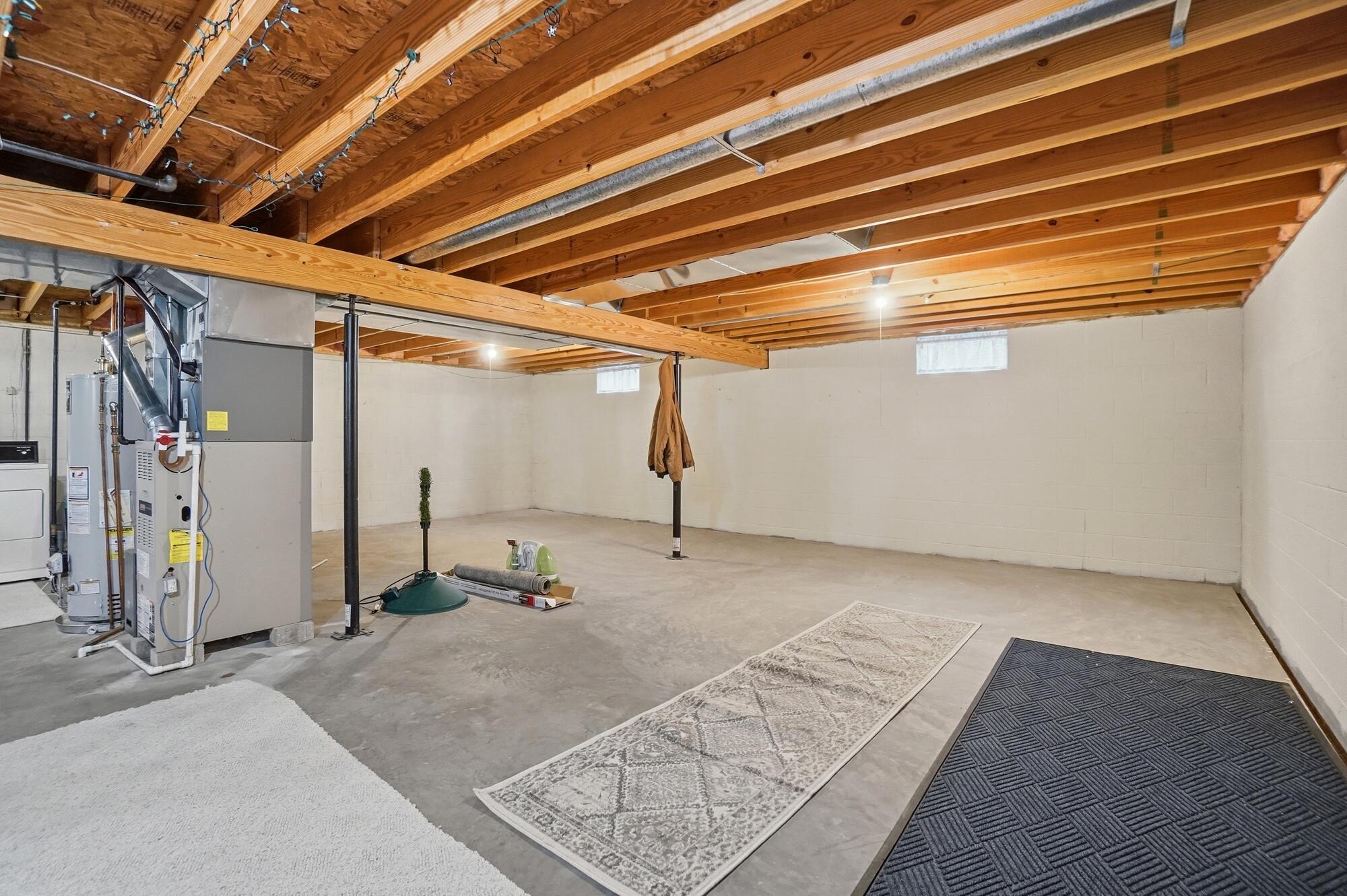 3942 Harris Lane, Springfield, Ohio 45503