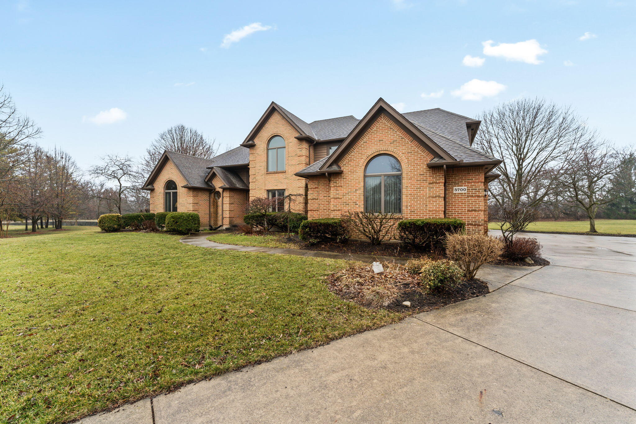 5700 Swan Drive, Clayton, Ohio 45315