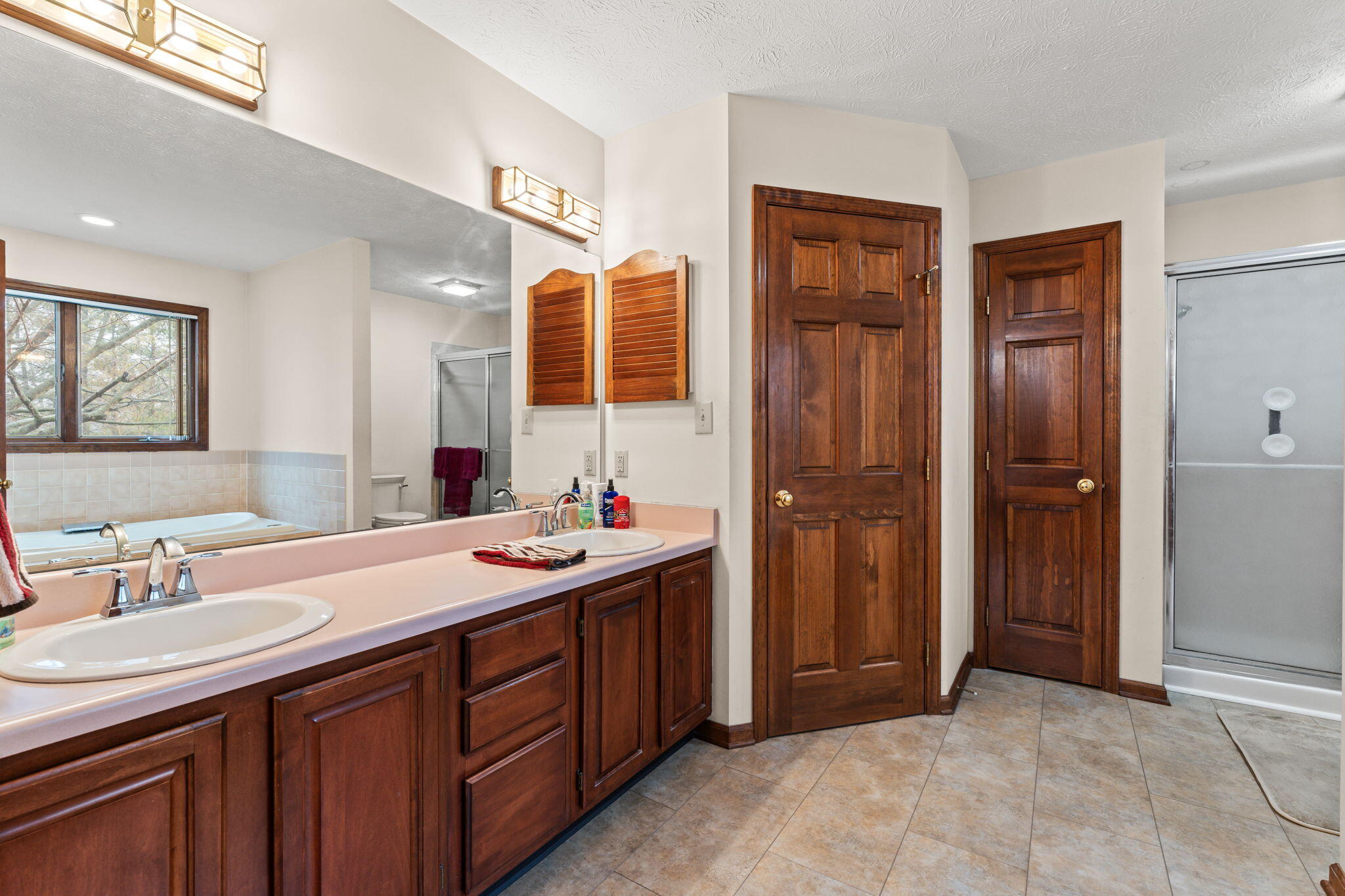 5700 Swan Drive, Clayton, Ohio 45315