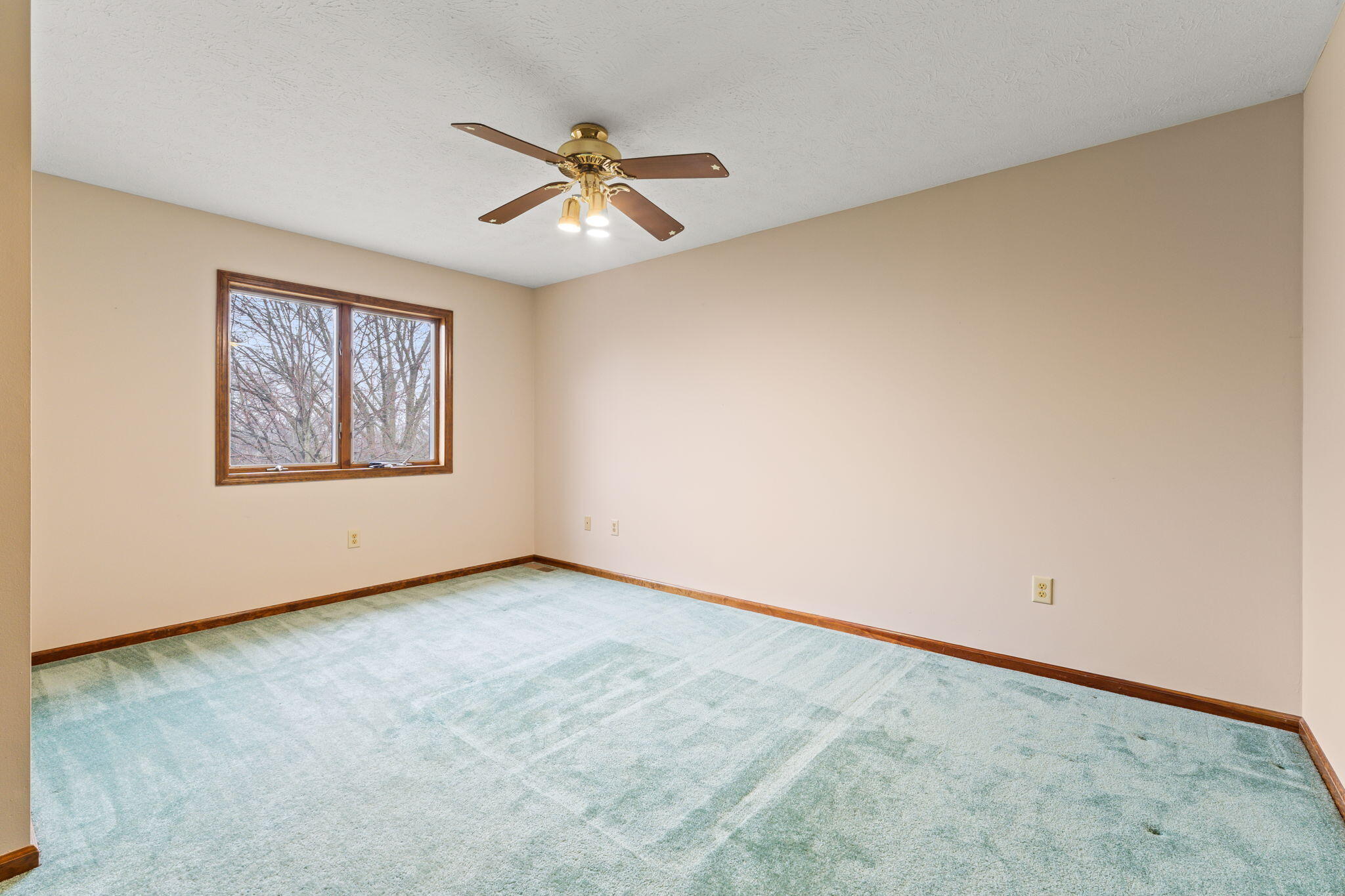 5700 Swan Drive, Clayton, Ohio 45315