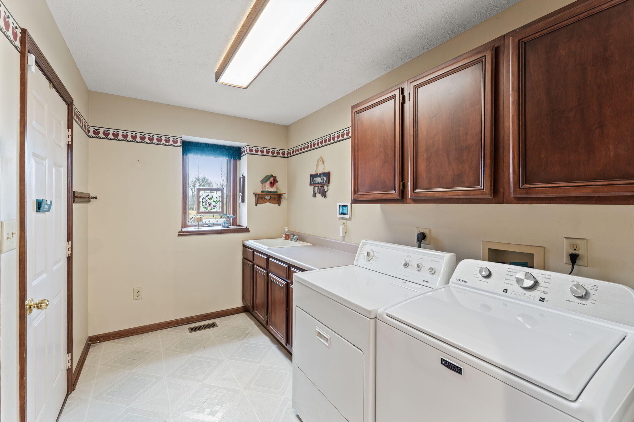 5700 Swan Drive, Clayton, Ohio 45315