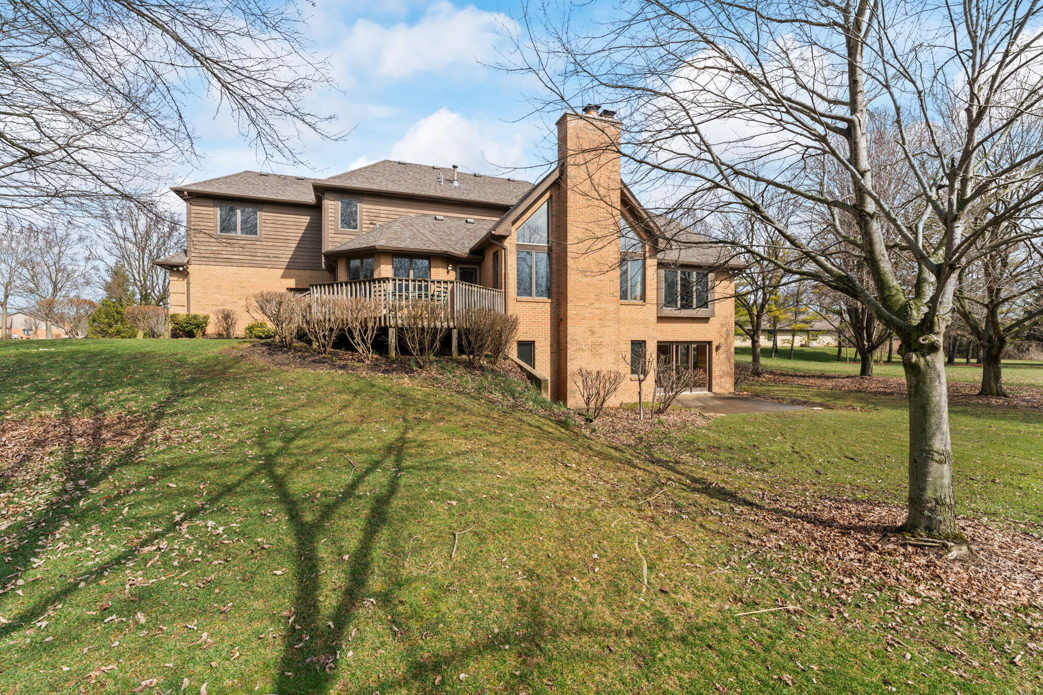 5700 Swan Drive, Clayton, Ohio 45315