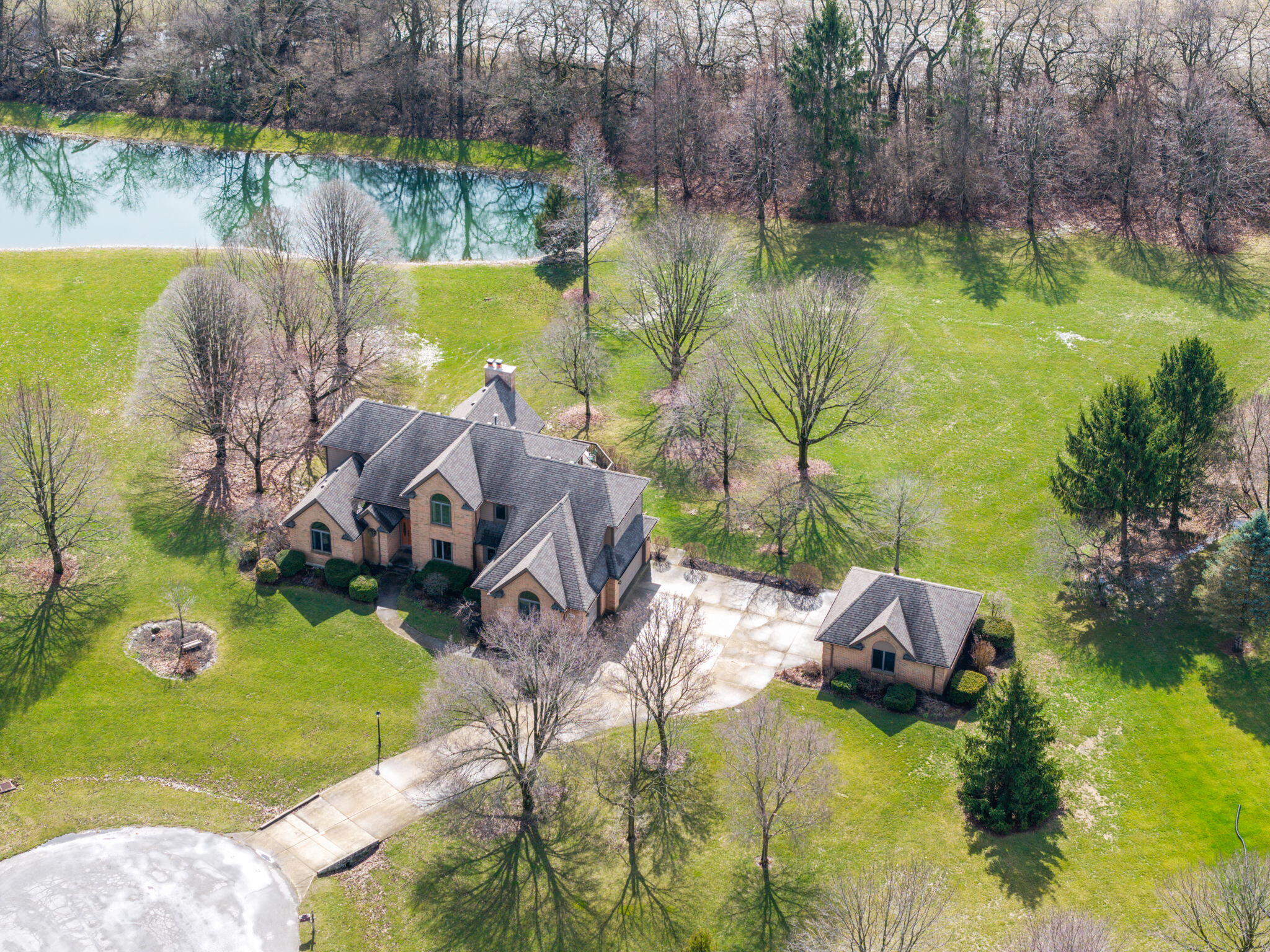 5700 Swan Drive, Clayton, Ohio 45315