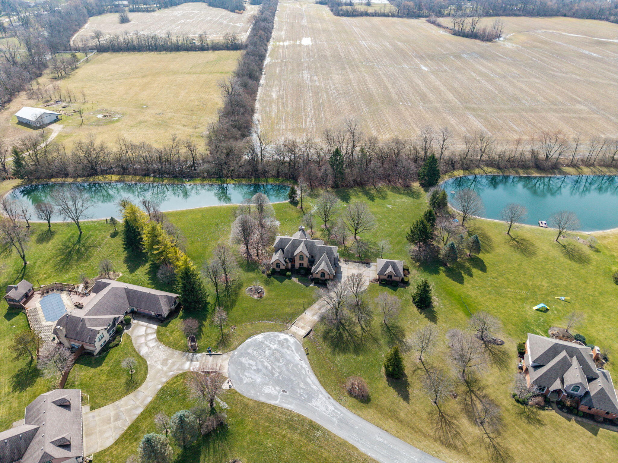 5700 Swan Drive, Clayton, Ohio 45315