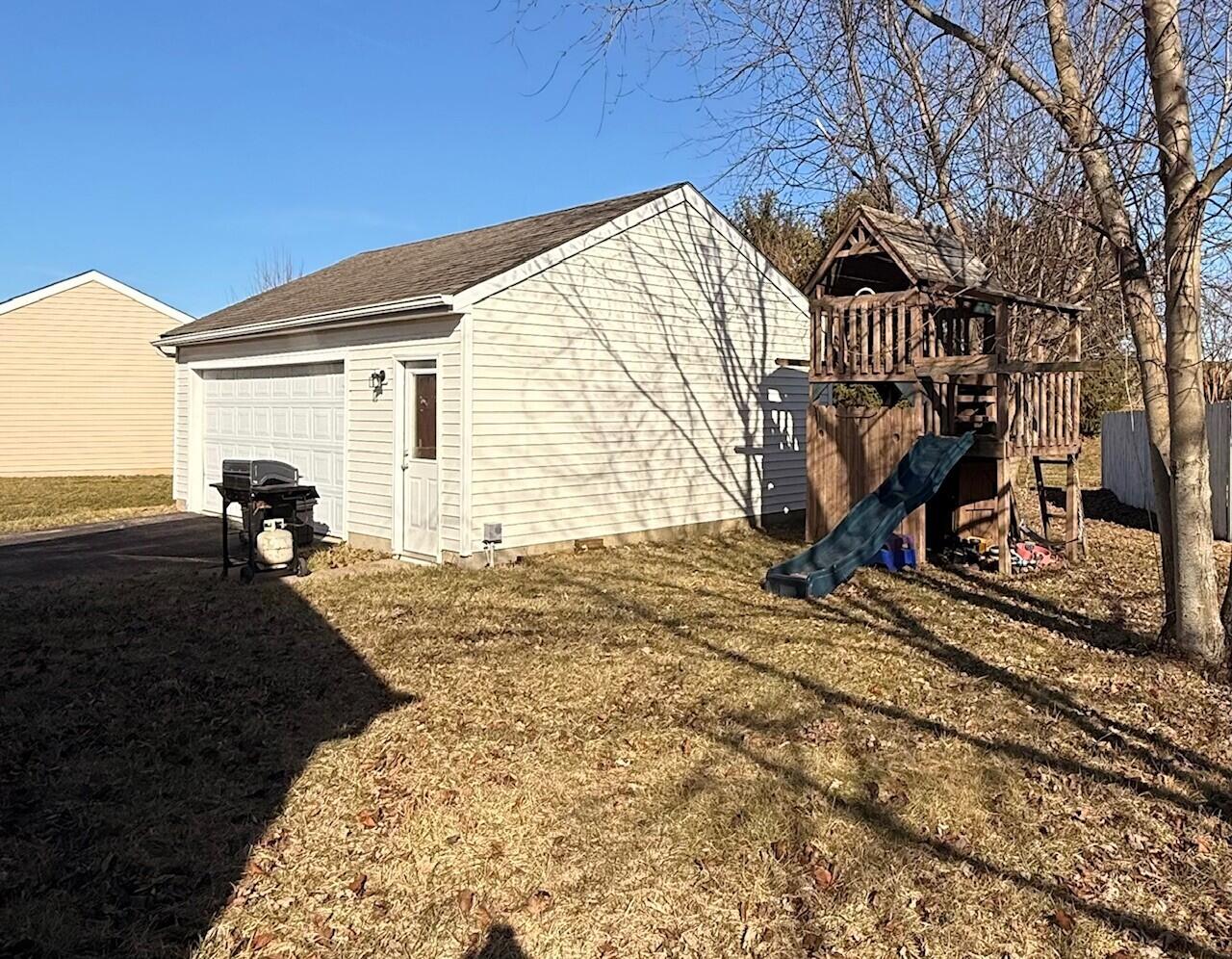 1052 Braxton Boulevard, London, Ohio 43140