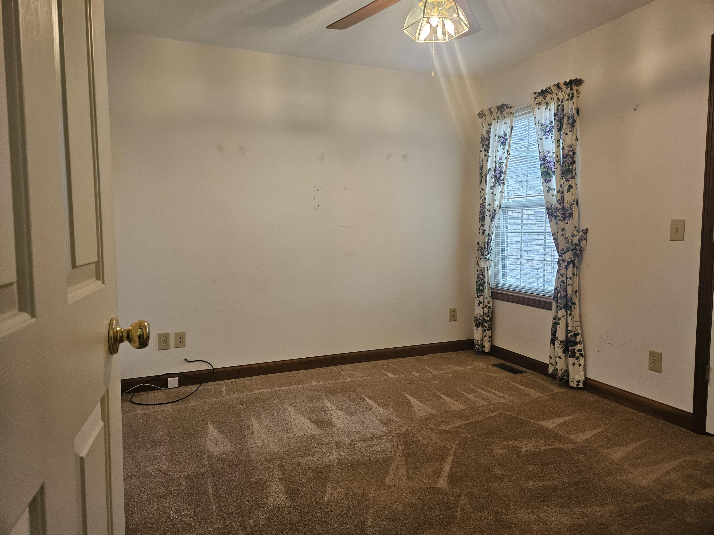 4909 Shannon Avenue, Springfield, Ohio 45504