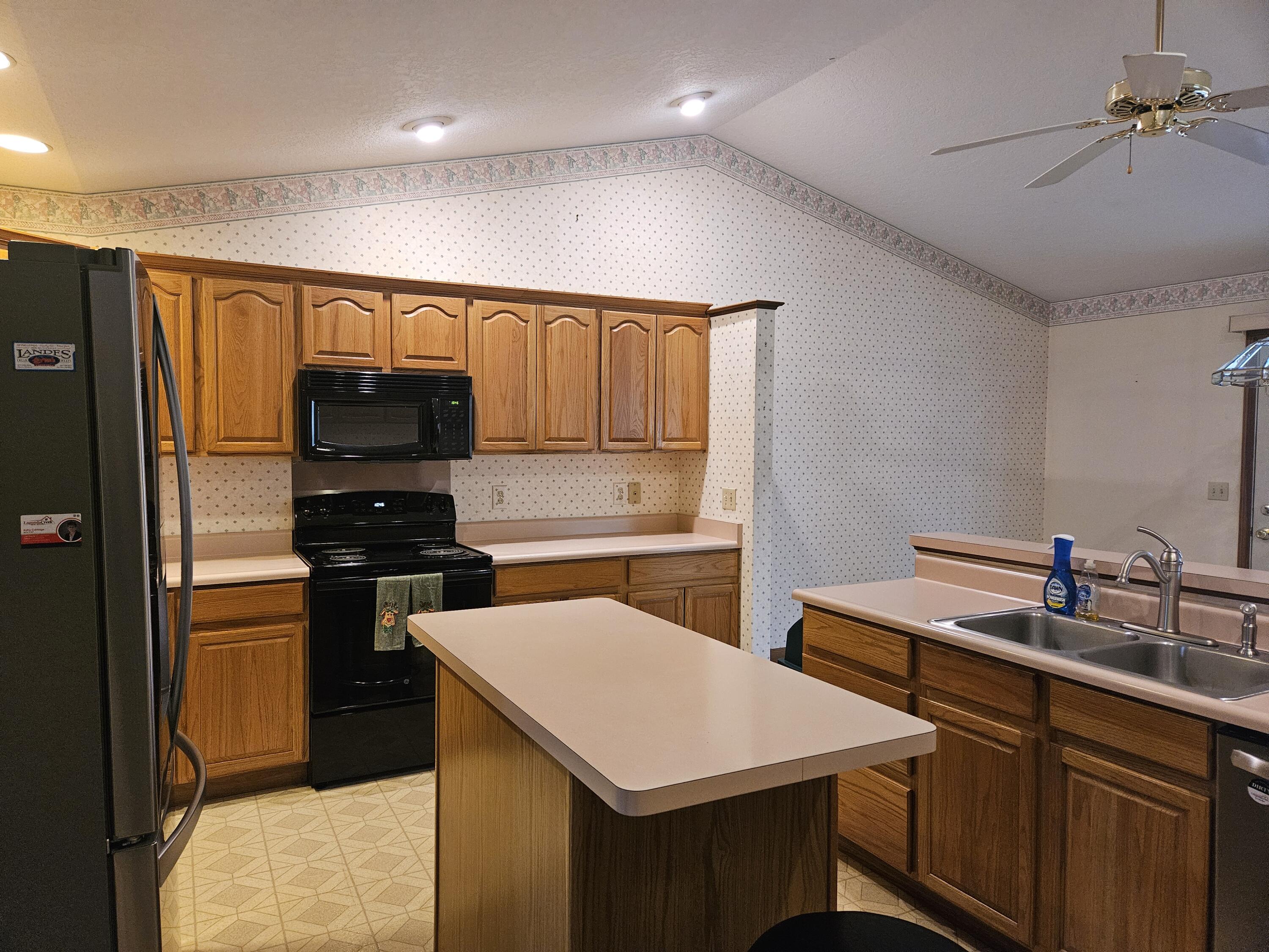 4909 Shannon Avenue, Springfield, Ohio 45504