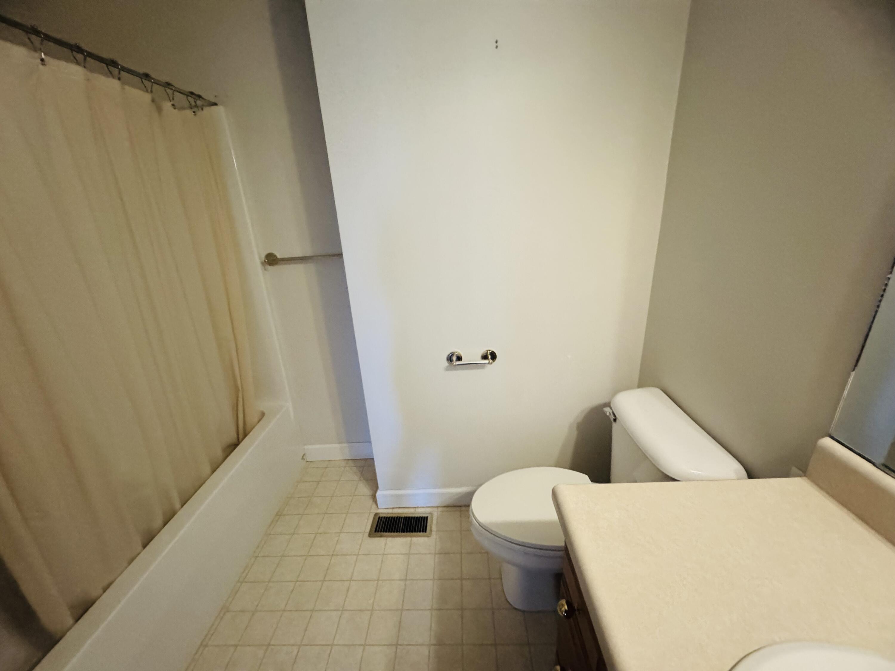 1815 Samples Court, Celina, Ohio 45822