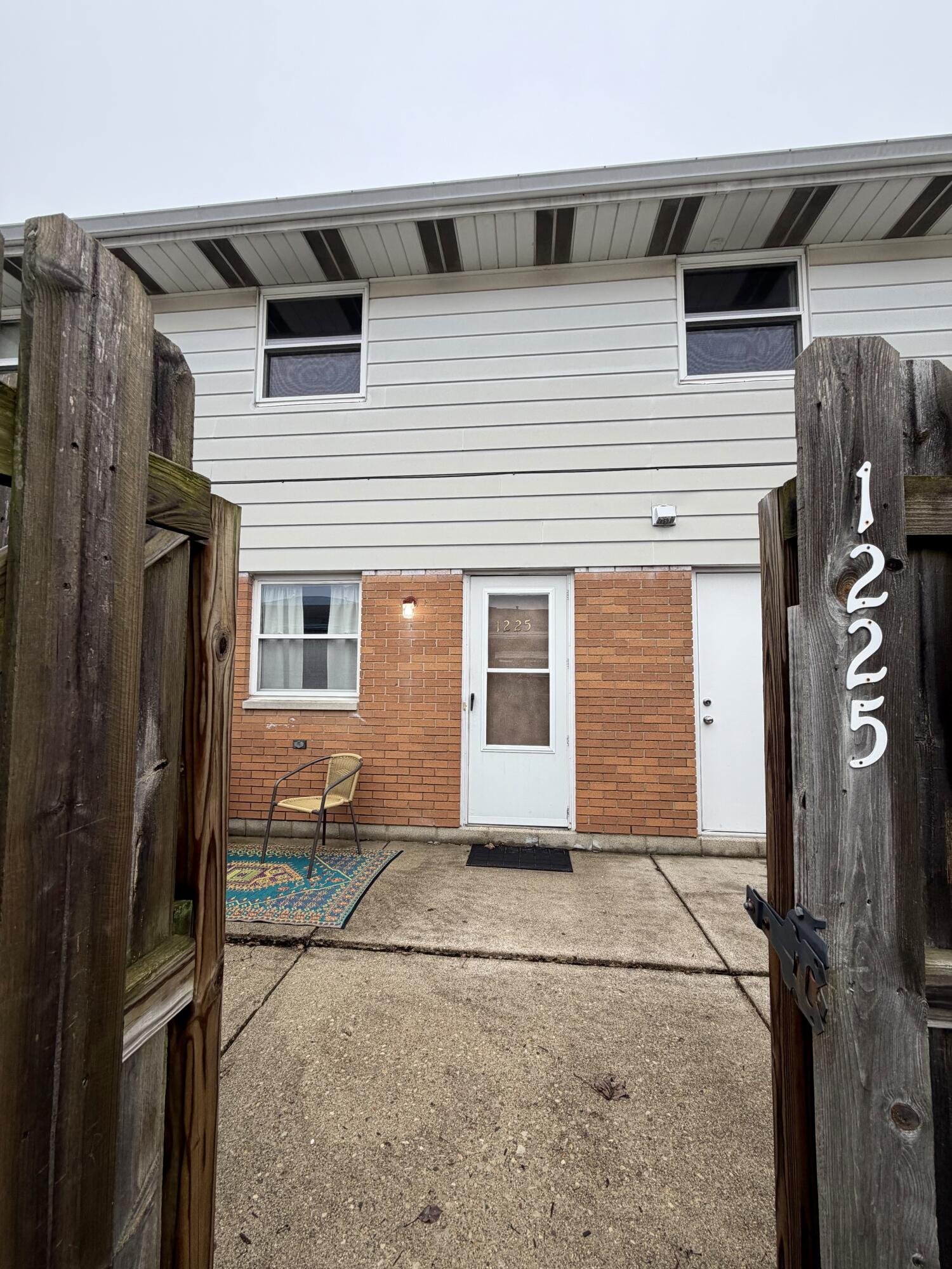 1225 Vester Avenue, Springfield, Ohio 45503