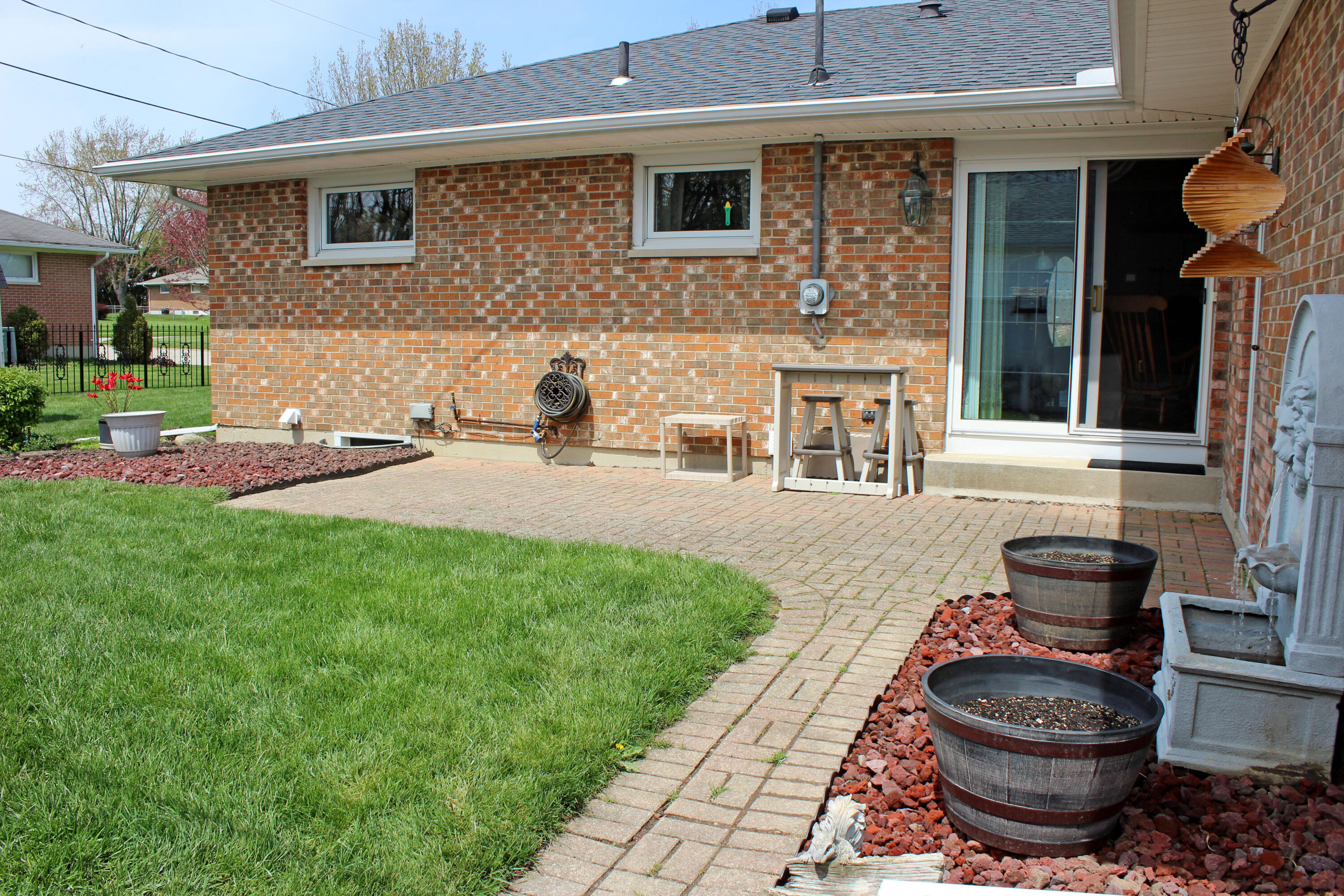 1521 Erika Drive, Springfield, Ohio 45503