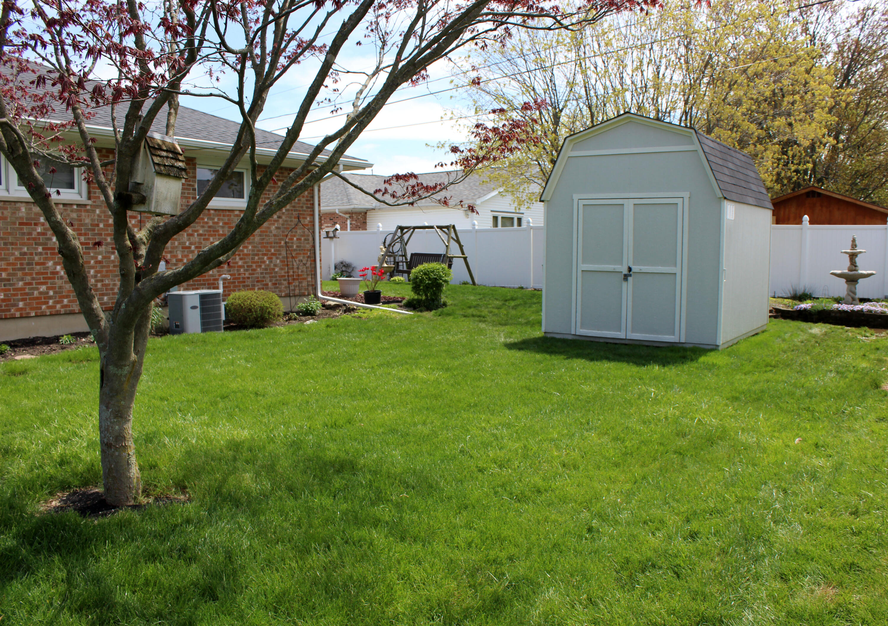 1521 Erika Drive, Springfield, Ohio 45503