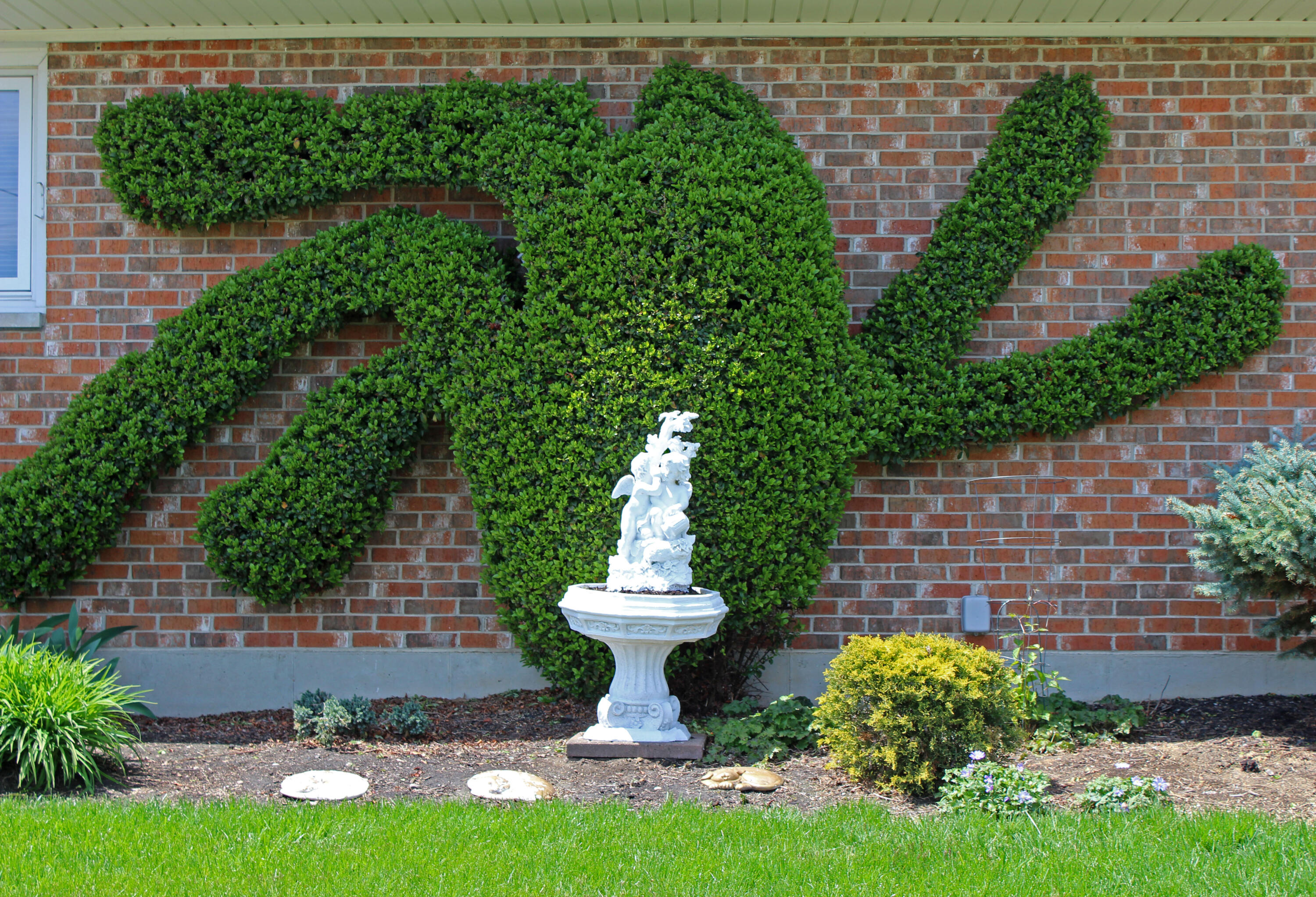 1521 Erika Drive, Springfield, Ohio 45503