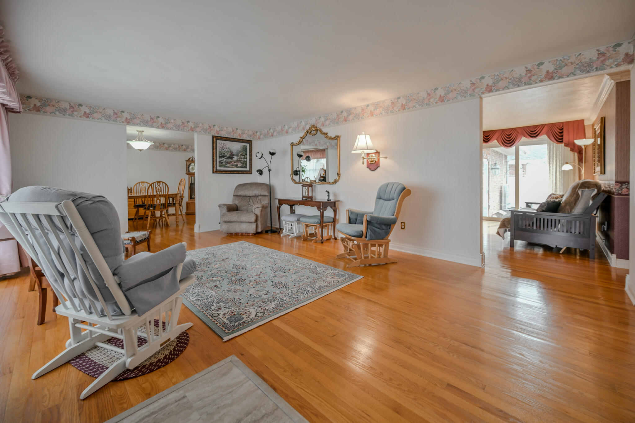 1521 Erika Drive, Springfield, Ohio 45503