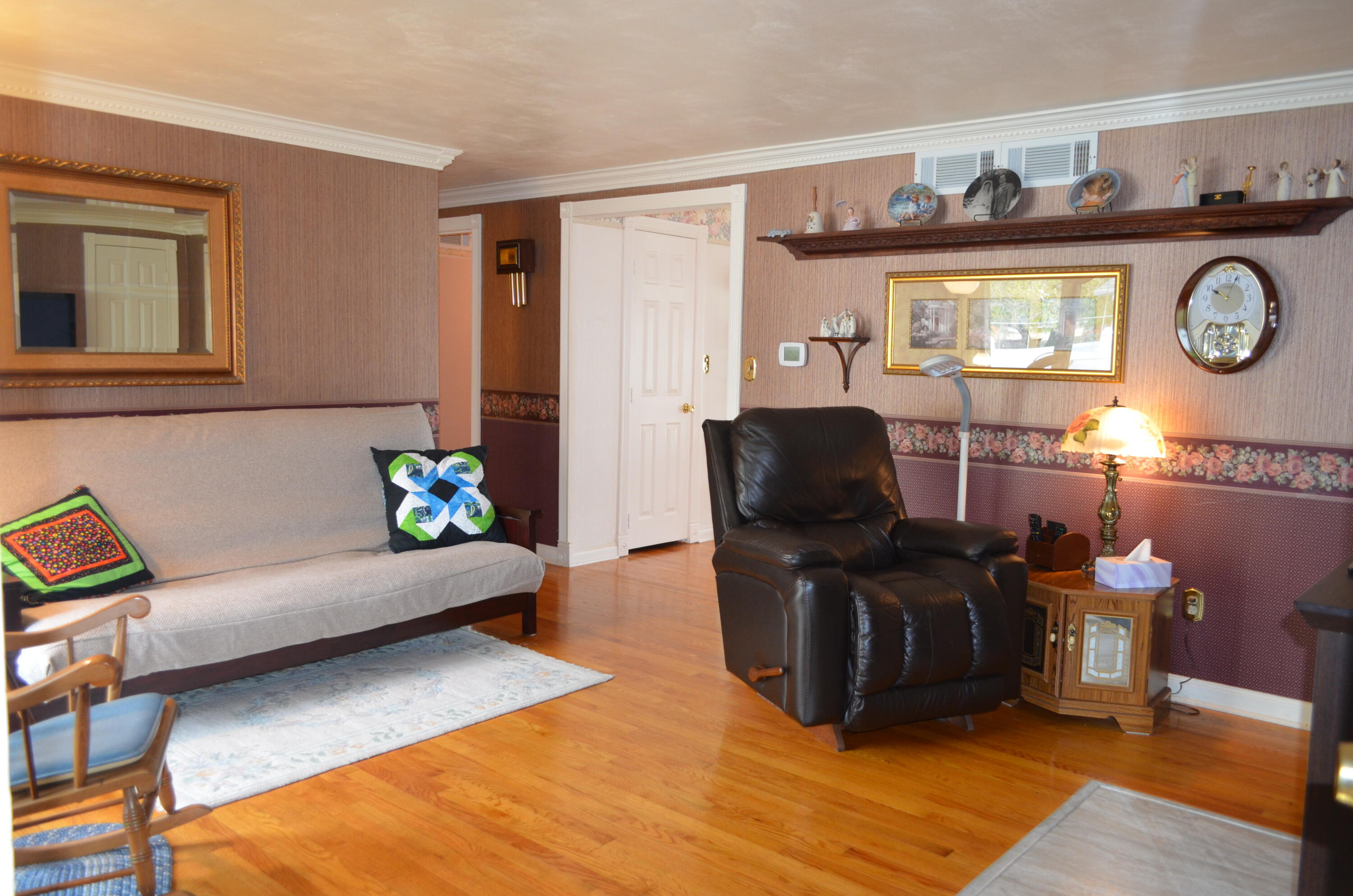 1521 Erika Drive, Springfield, Ohio 45503