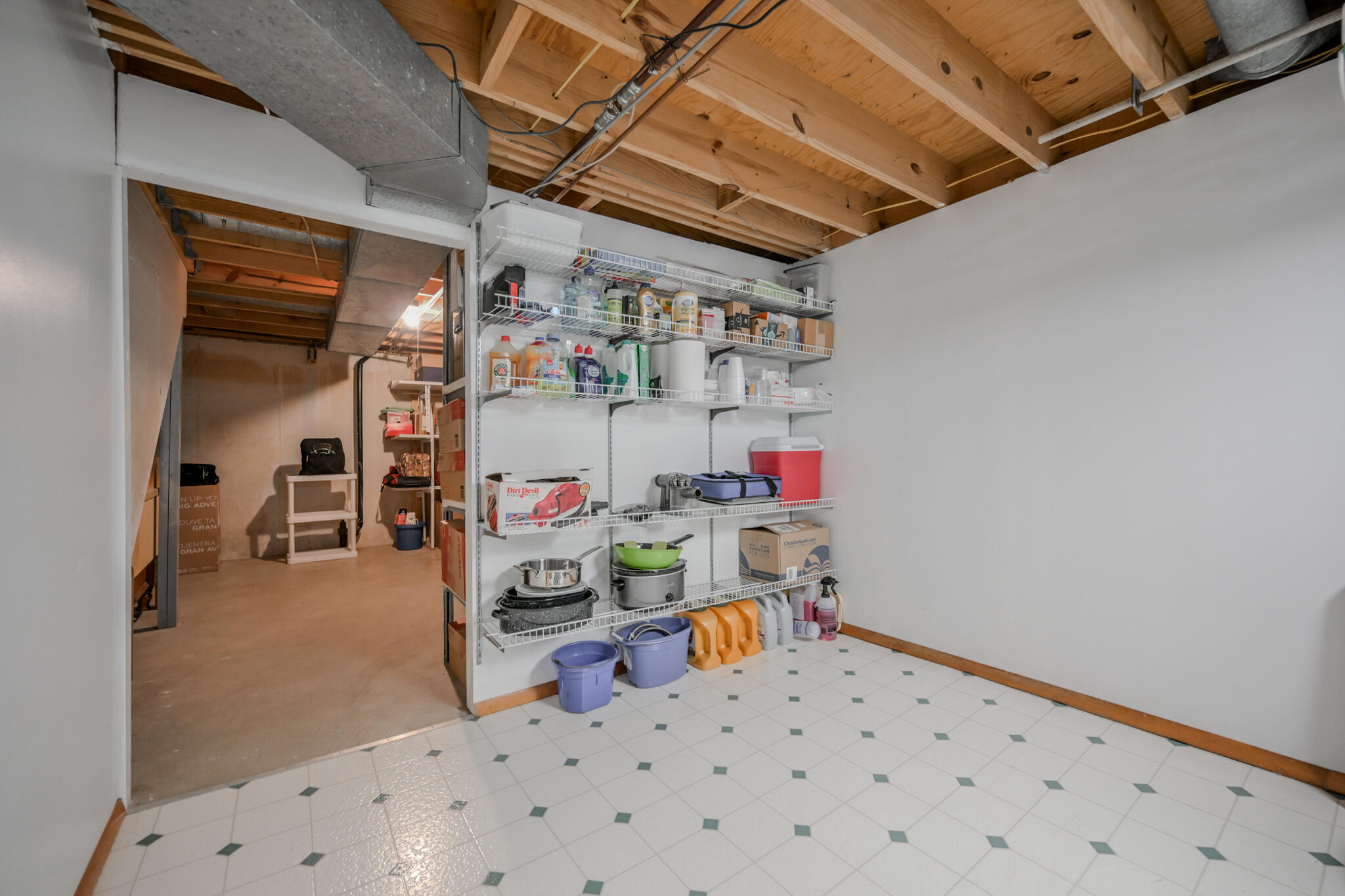 1521 Erika Drive, Springfield, Ohio 45503