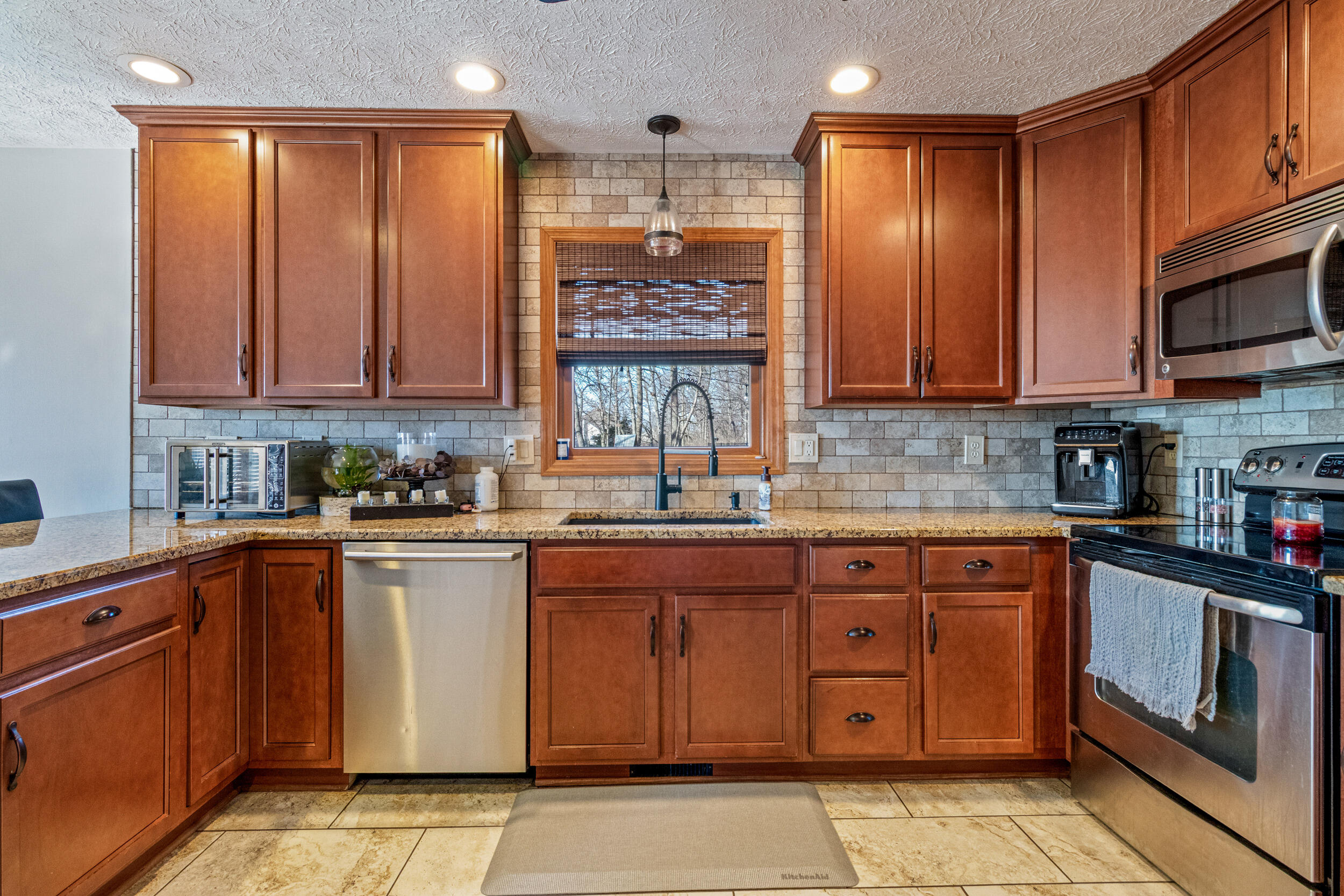 857 Shaney Lane, Brookville, Ohio 45309