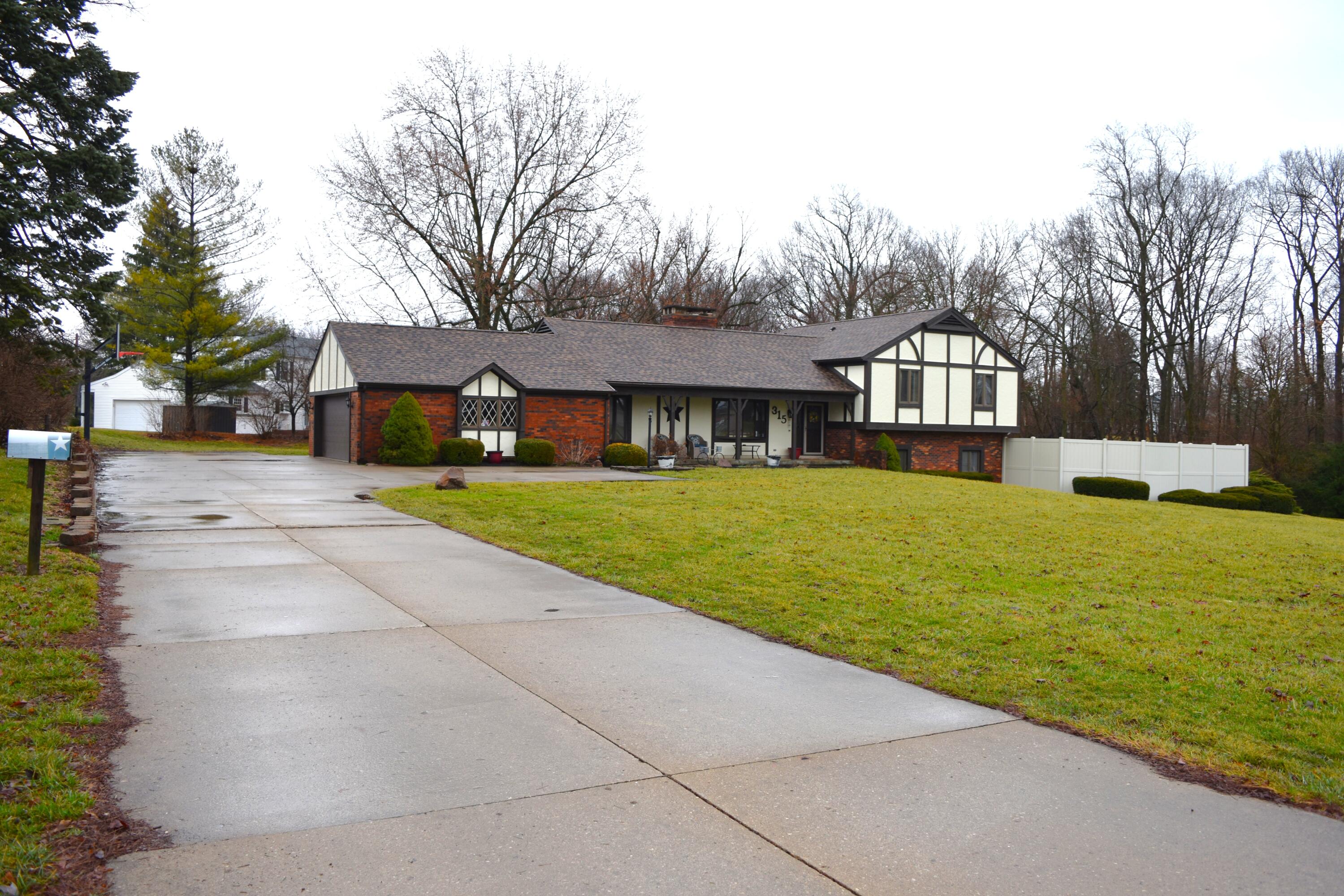 315 Sunset Drive, Piqua, Ohio 45356