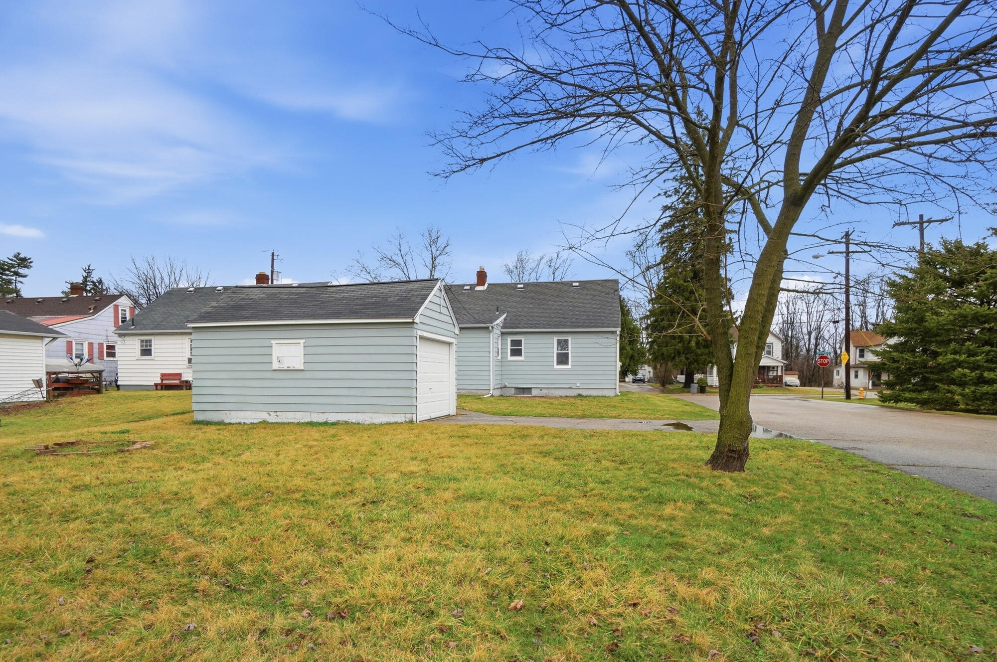 329 Roosevelt Drive, Springfield, Ohio 45503