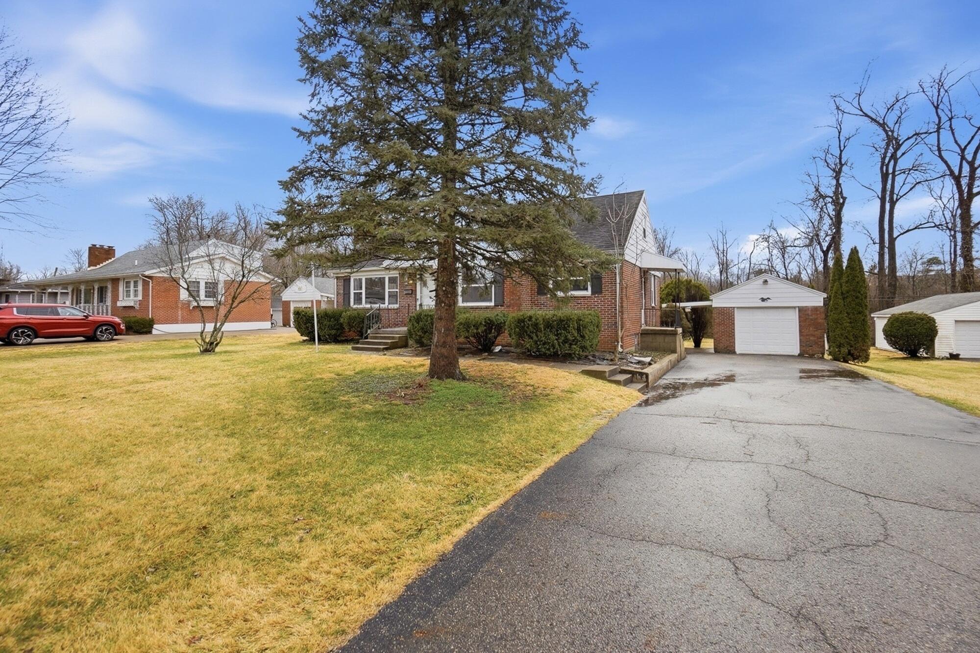 1421 Seminole Avenue, Springfield, Ohio 45506