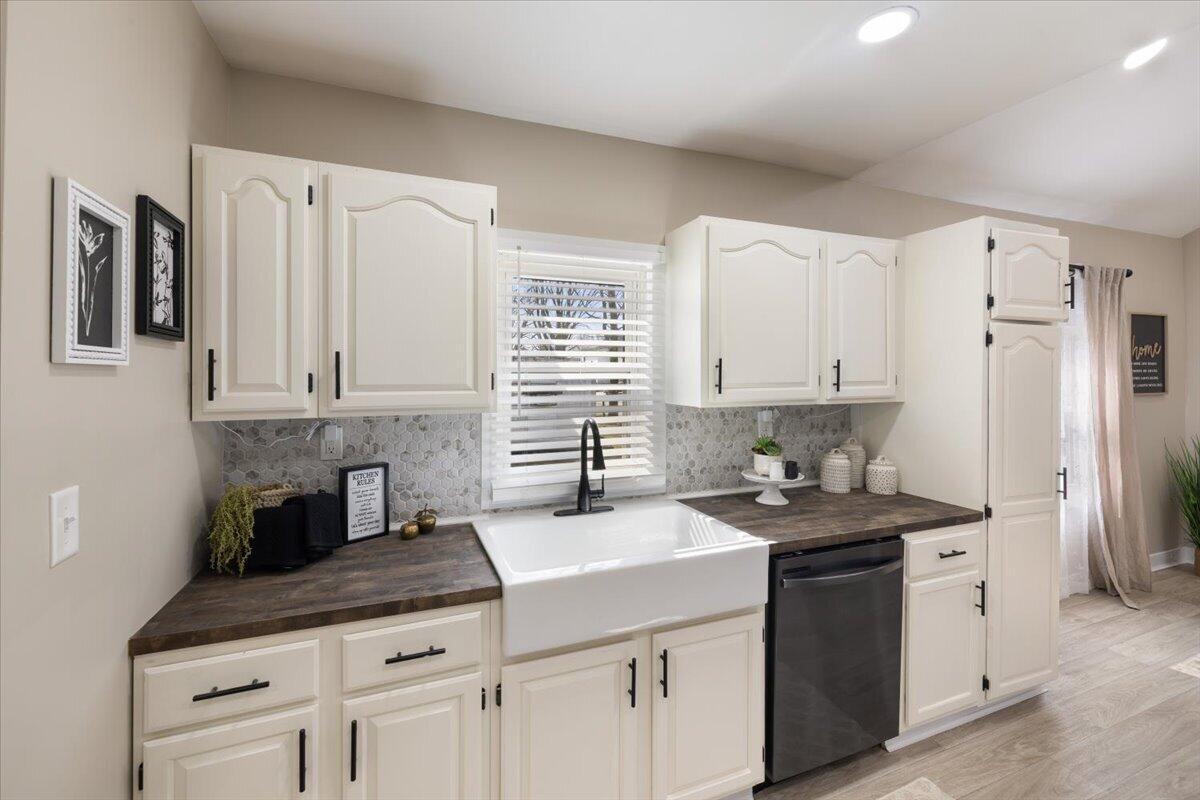 504 Liberty Street, Bradford, Ohio 45308