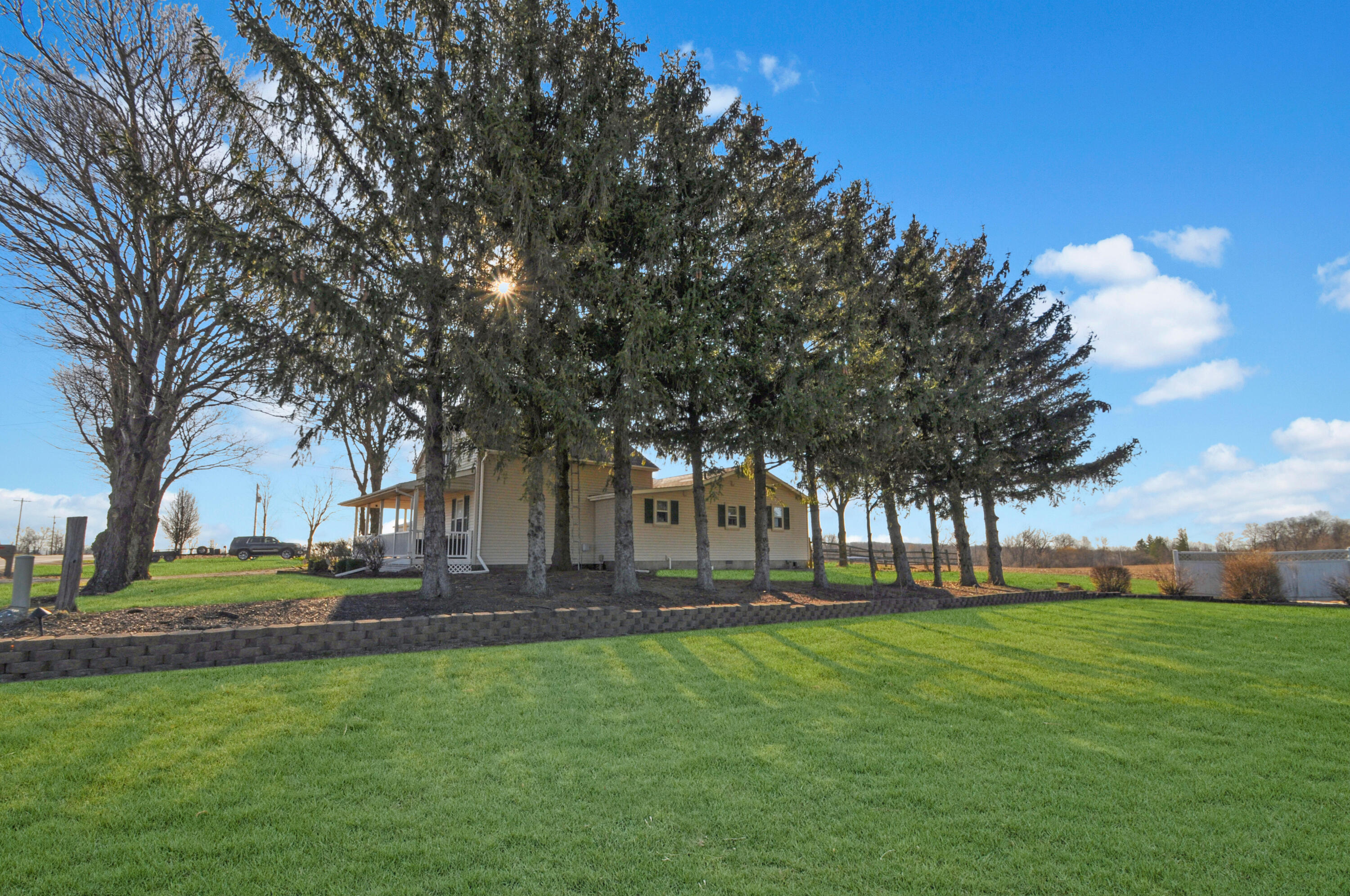 335 State Route 121, New Paris, Ohio 45347