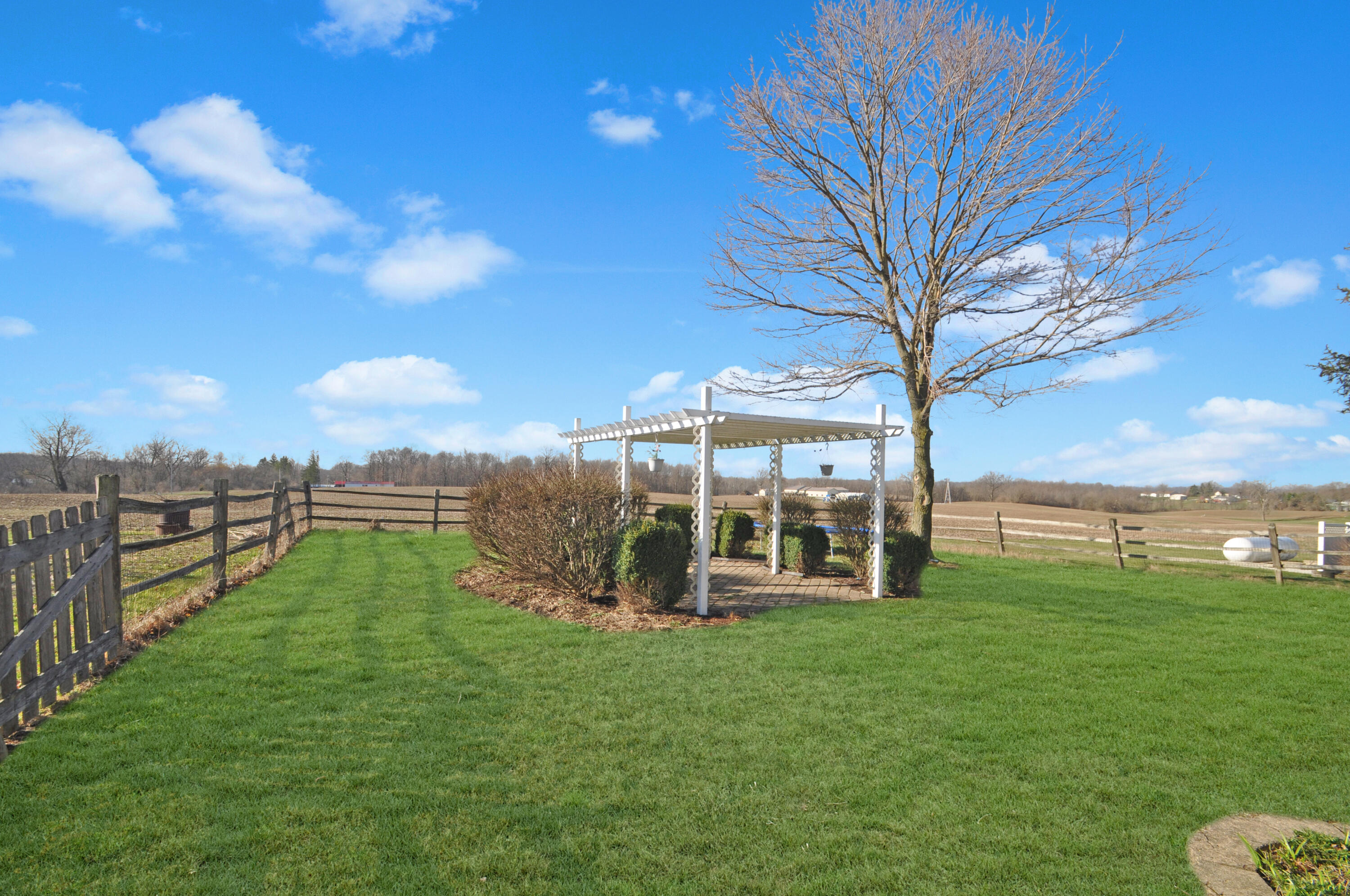 335 State Route 121, New Paris, Ohio 45347