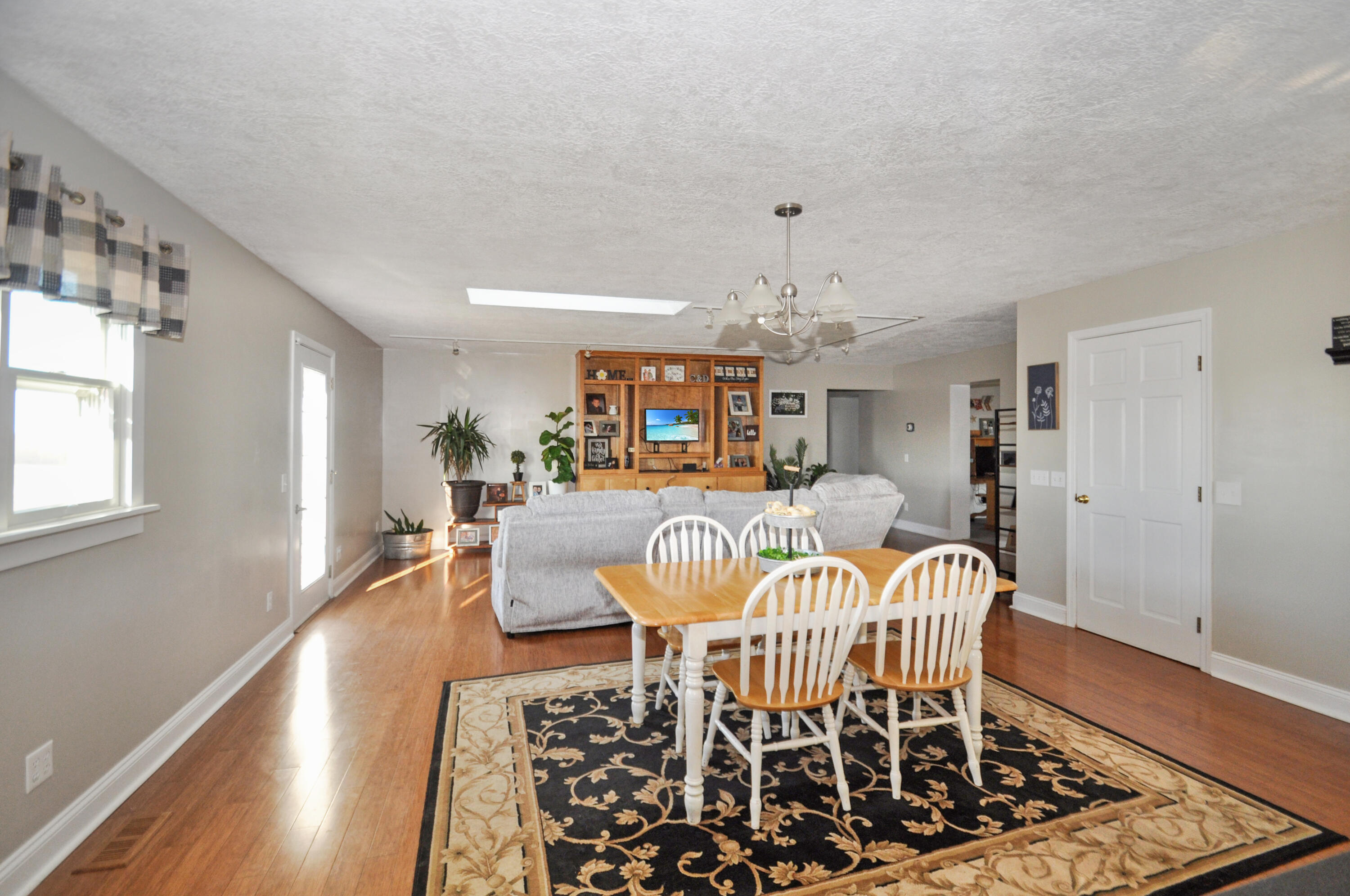 335 State Route 121, New Paris, Ohio 45347