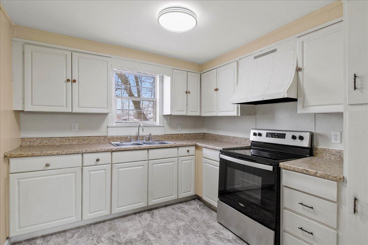 106 Lind Street, Russells Point, Ohio 43348