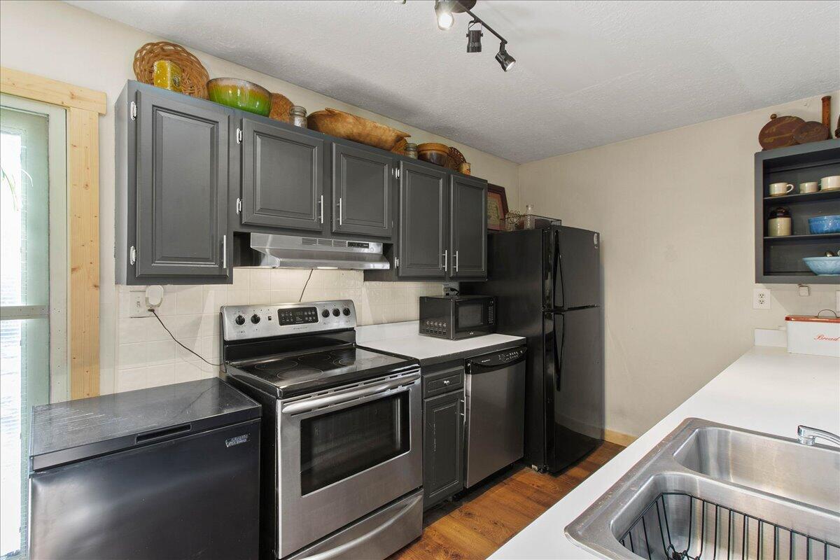 431 Center Street, West Mansfield, Ohio 43358