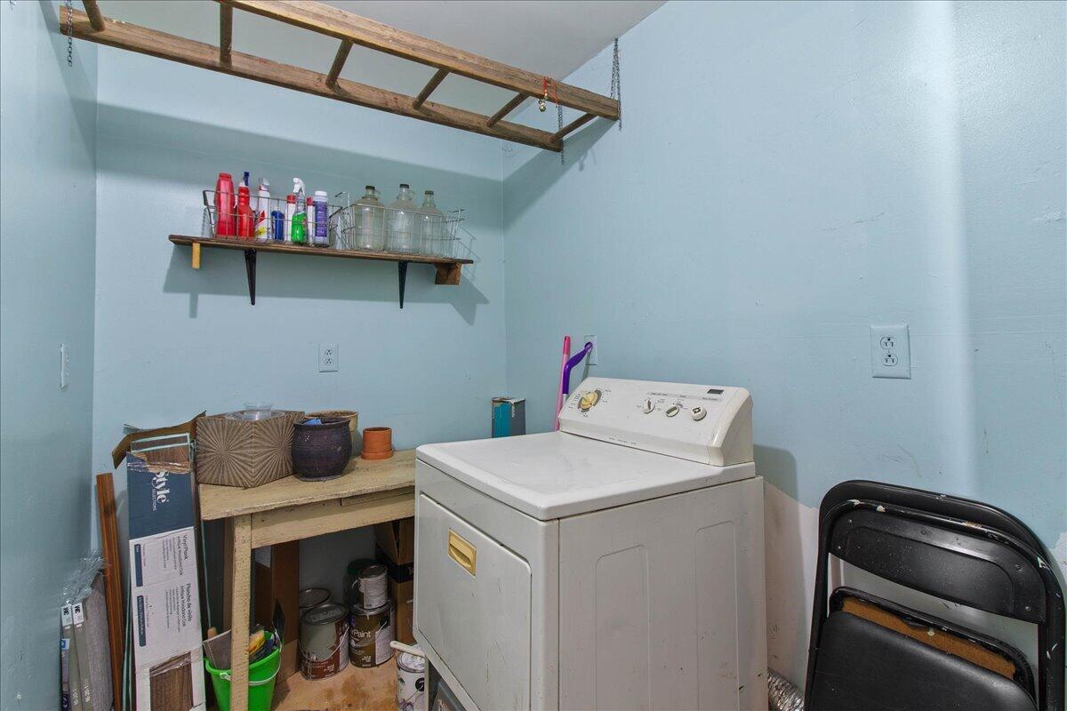 431 Center Street, West Mansfield, Ohio 43358