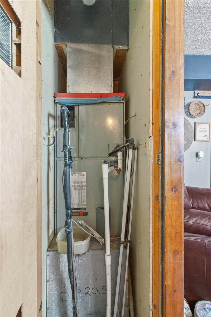 431 Center Street, West Mansfield, Ohio 43358