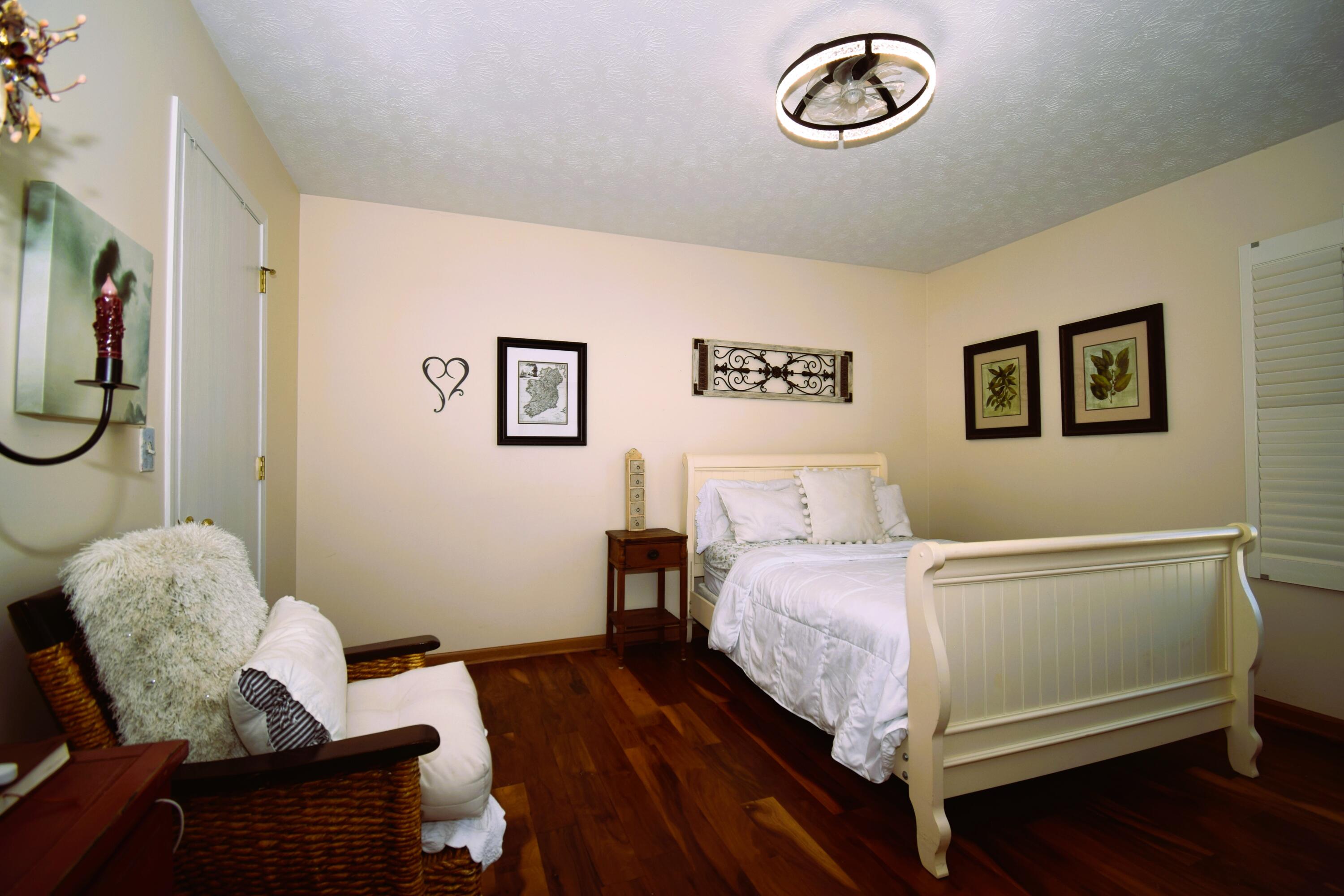 1811 Saint Andrews Court, Springfield, Ohio 45502