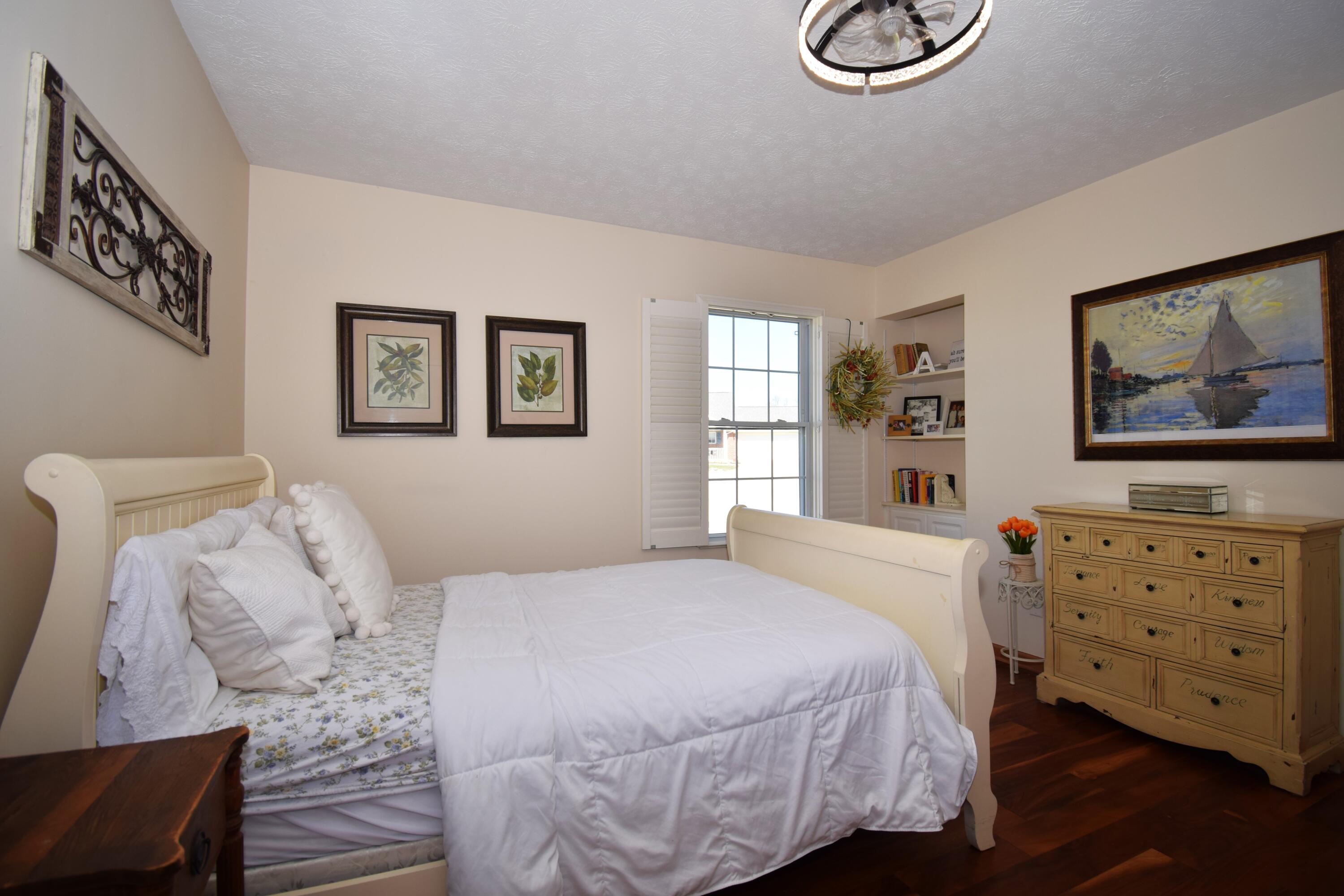 1811 Saint Andrews Court, Springfield, Ohio 45502