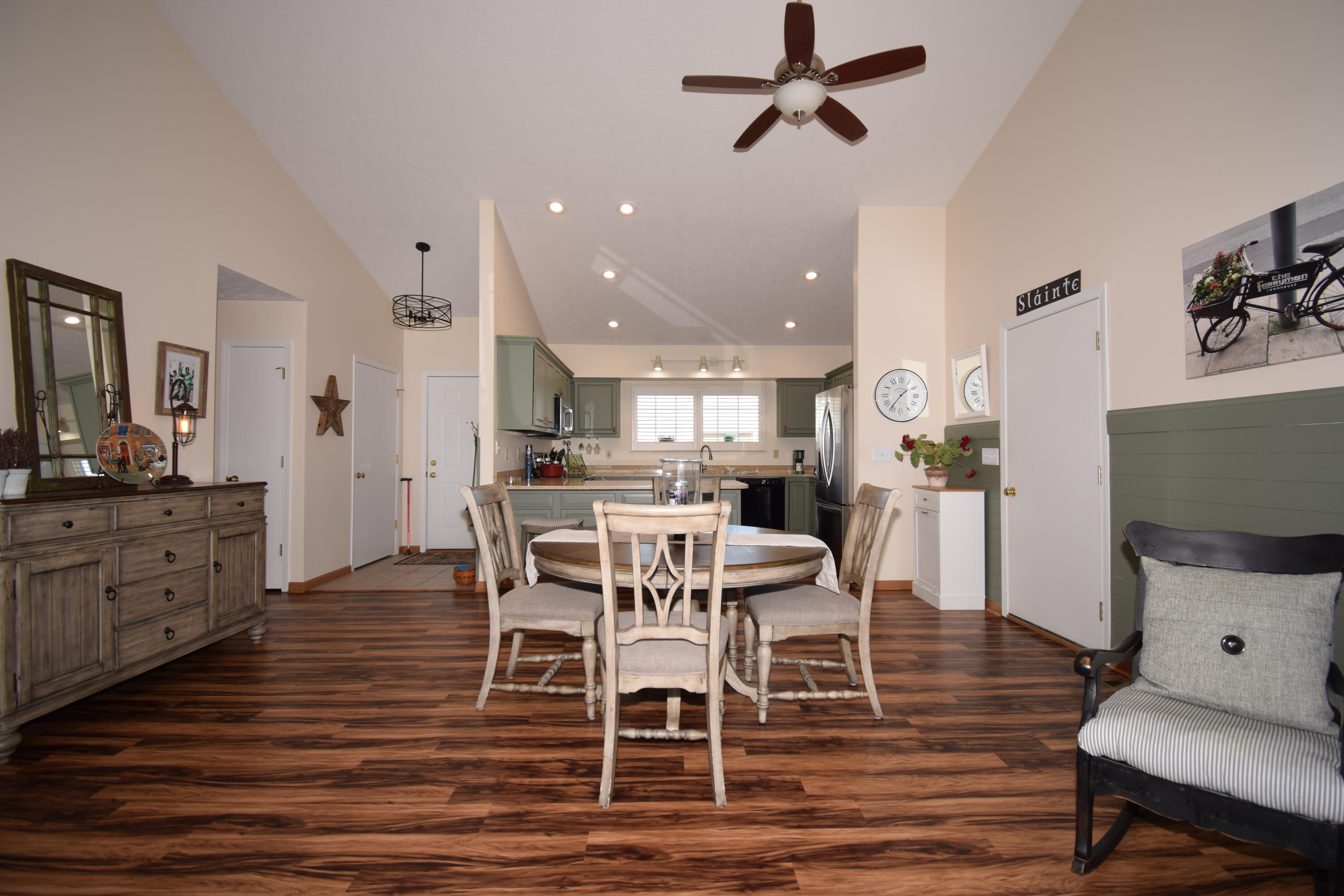 1811 Saint Andrews Court, Springfield, Ohio 45502