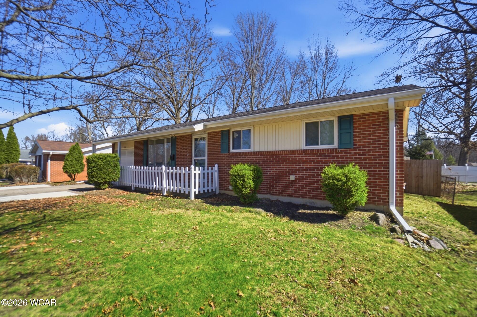 926 Crestwood Drive, Lima, Ohio