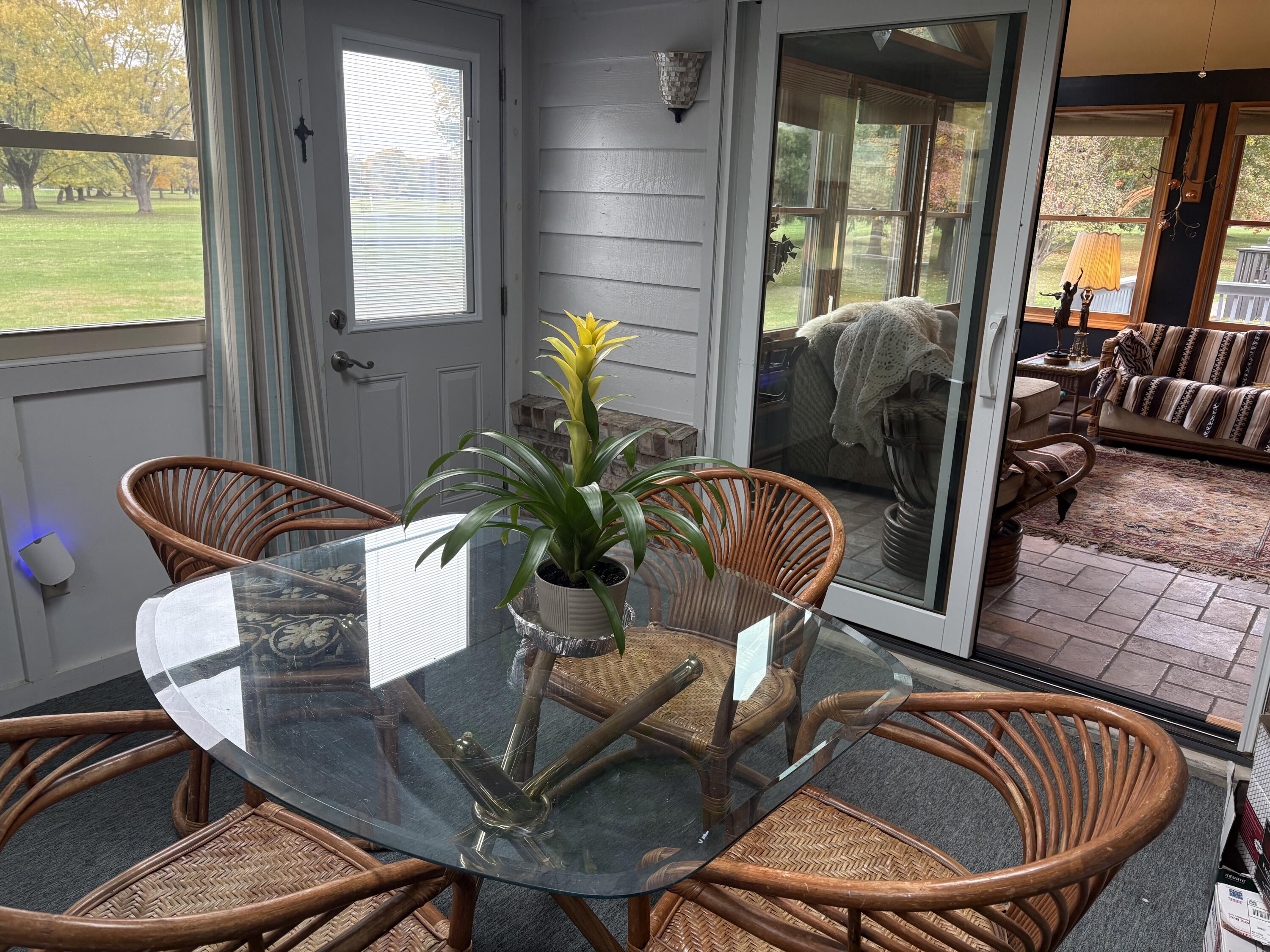 1922 Wedgewood Circle, Springfield, Ohio 45503