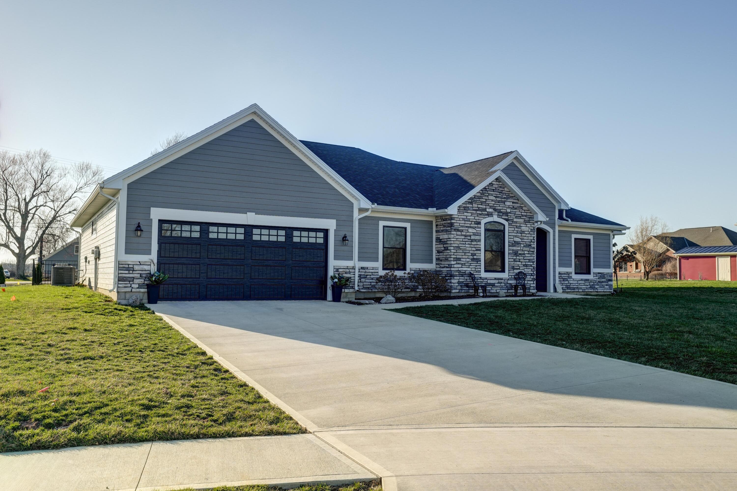 218 Westbury Drive, Greenville, Ohio 45331