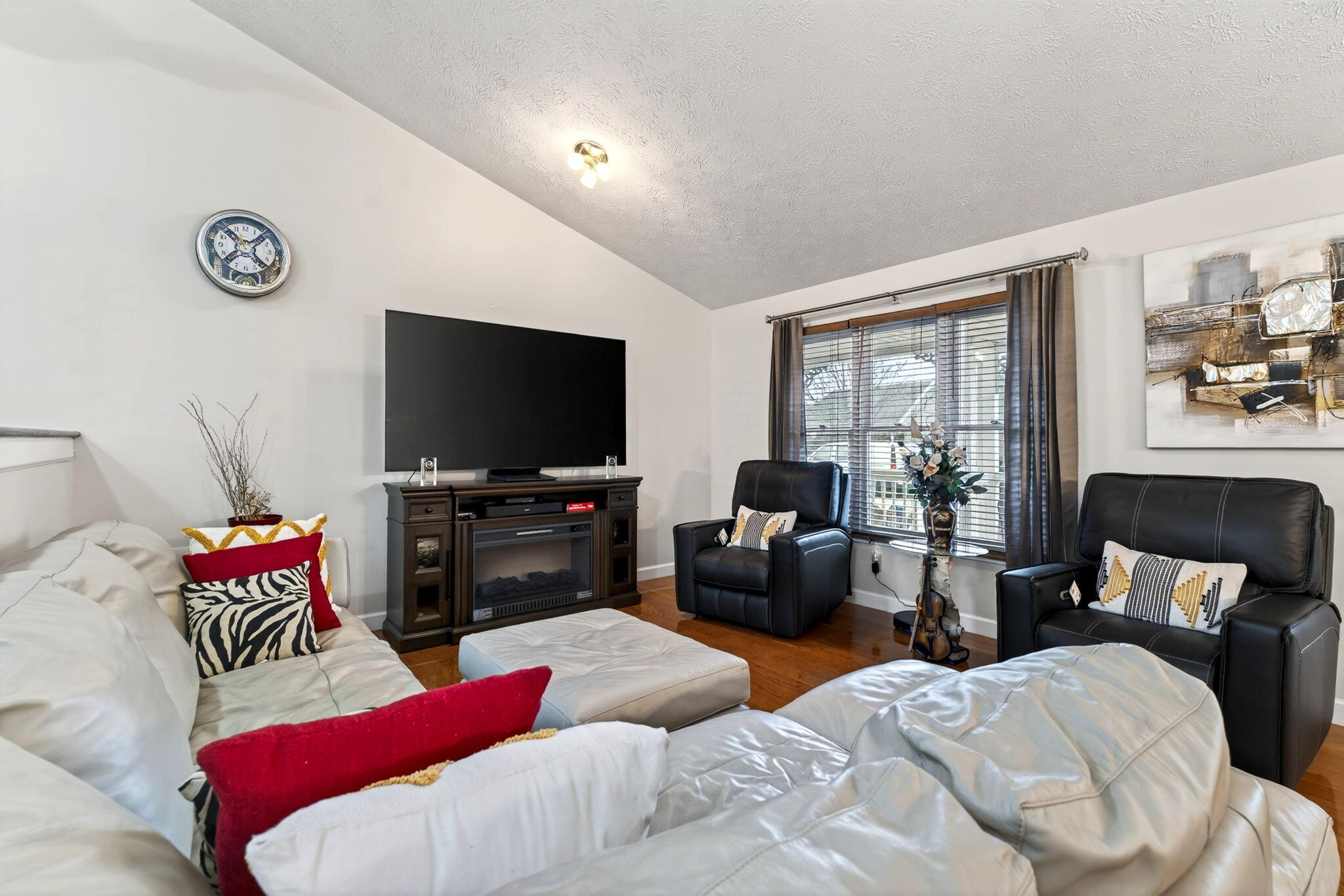 1469 Victorian Way, Springfield, Ohio 45503