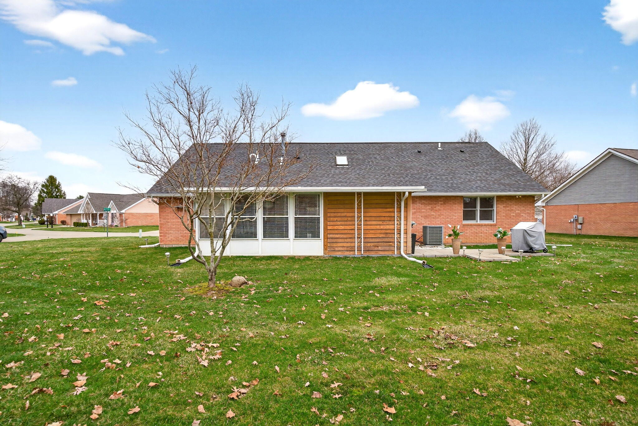 1469 Victorian Way, Springfield, Ohio 45503