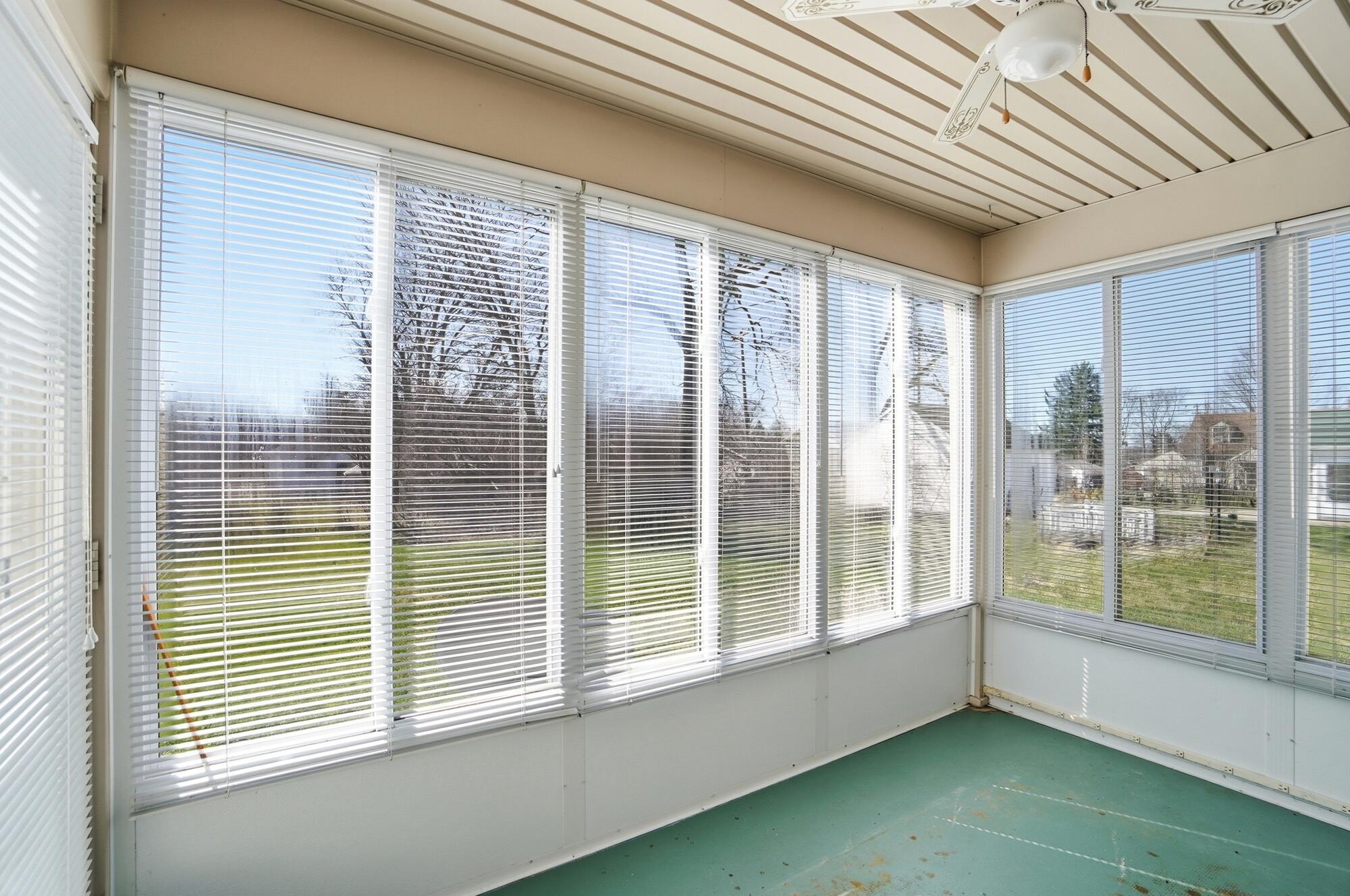 827 Snowhill Boulevard, Springfield, Ohio 45504