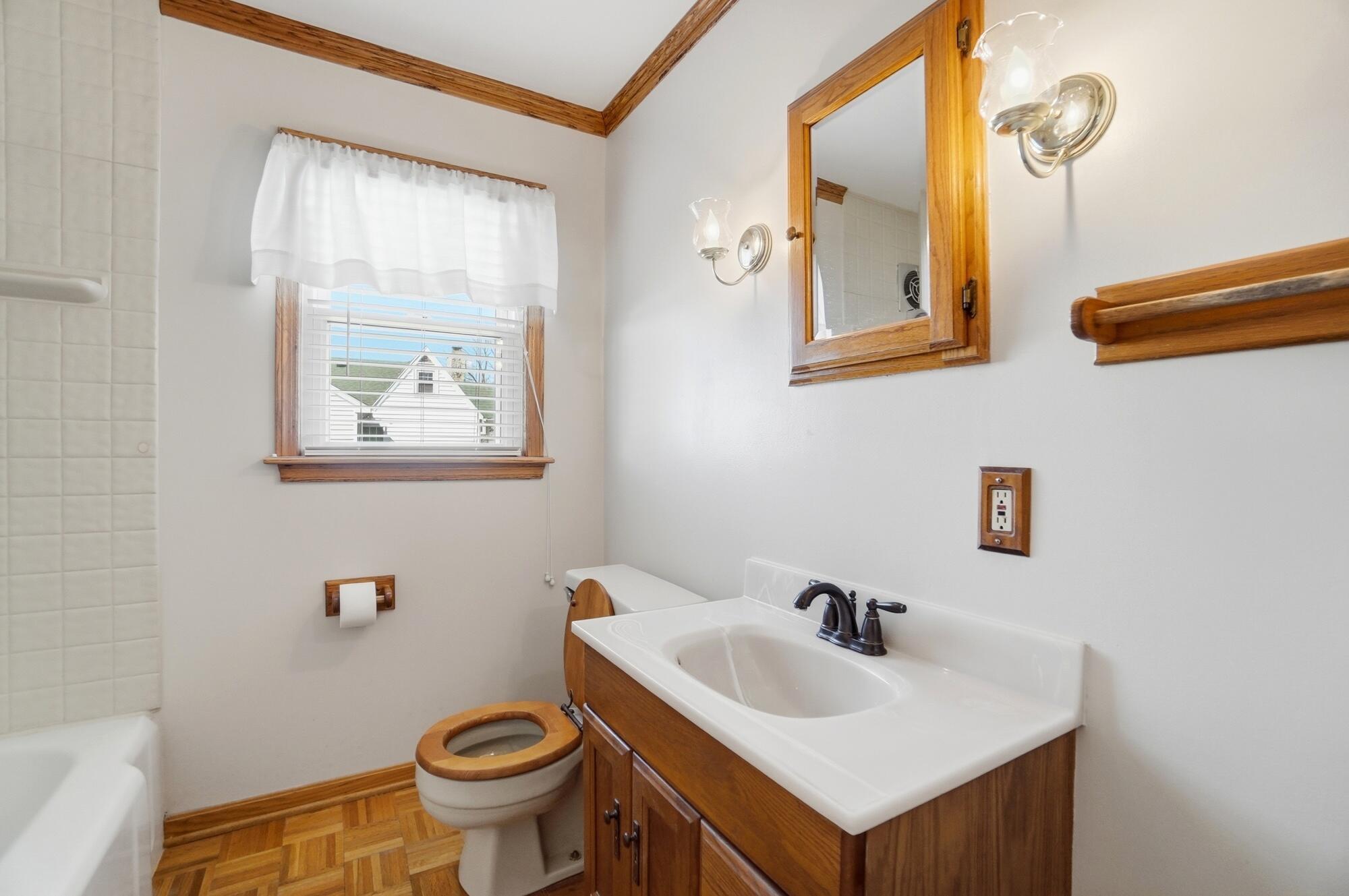 827 Snowhill Boulevard, Springfield, Ohio 45504