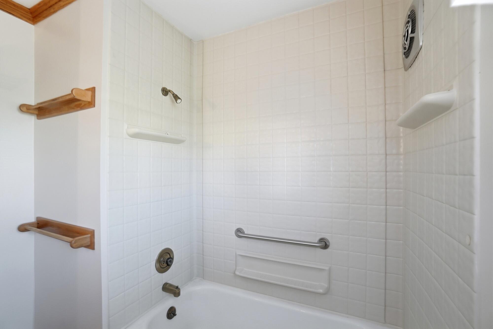 827 Snowhill Boulevard, Springfield, Ohio 45504