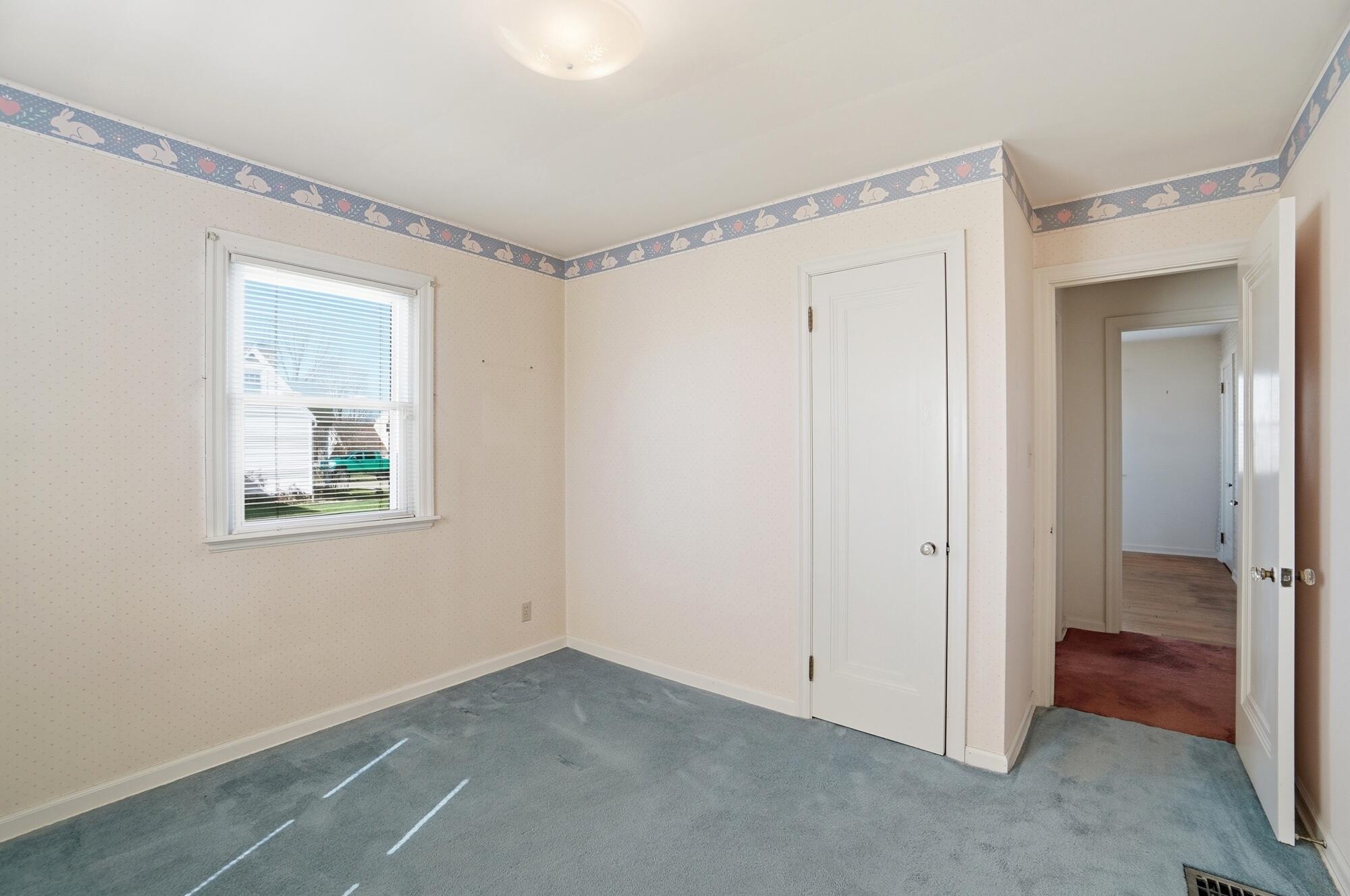 827 Snowhill Boulevard, Springfield, Ohio 45504