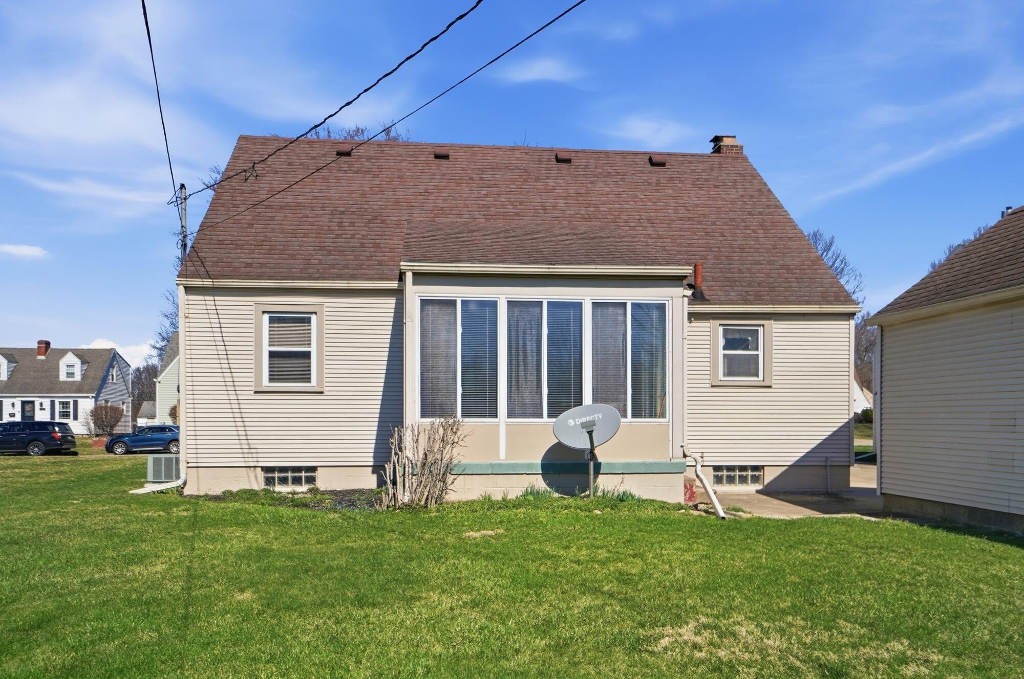 827 Snowhill Boulevard, Springfield, Ohio 45504