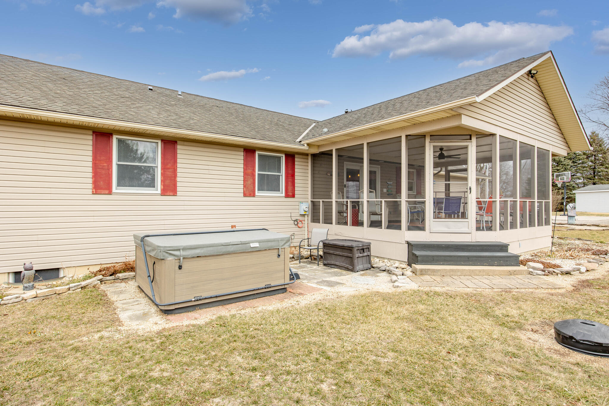 3181 County Road 18, Bellefontaine, Ohio 43311