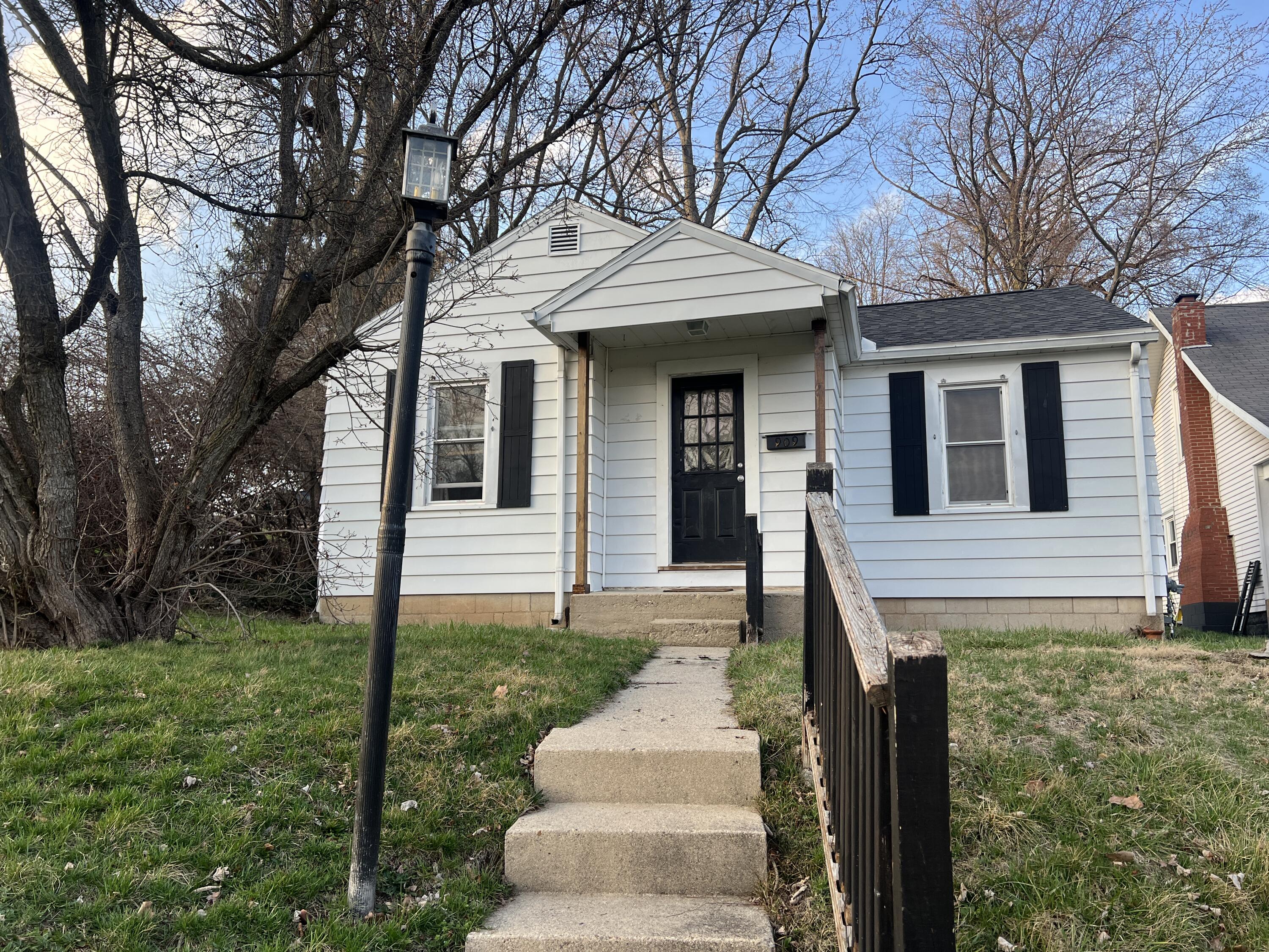 909 Port Jefferson Road, Sidney, Ohio 45365