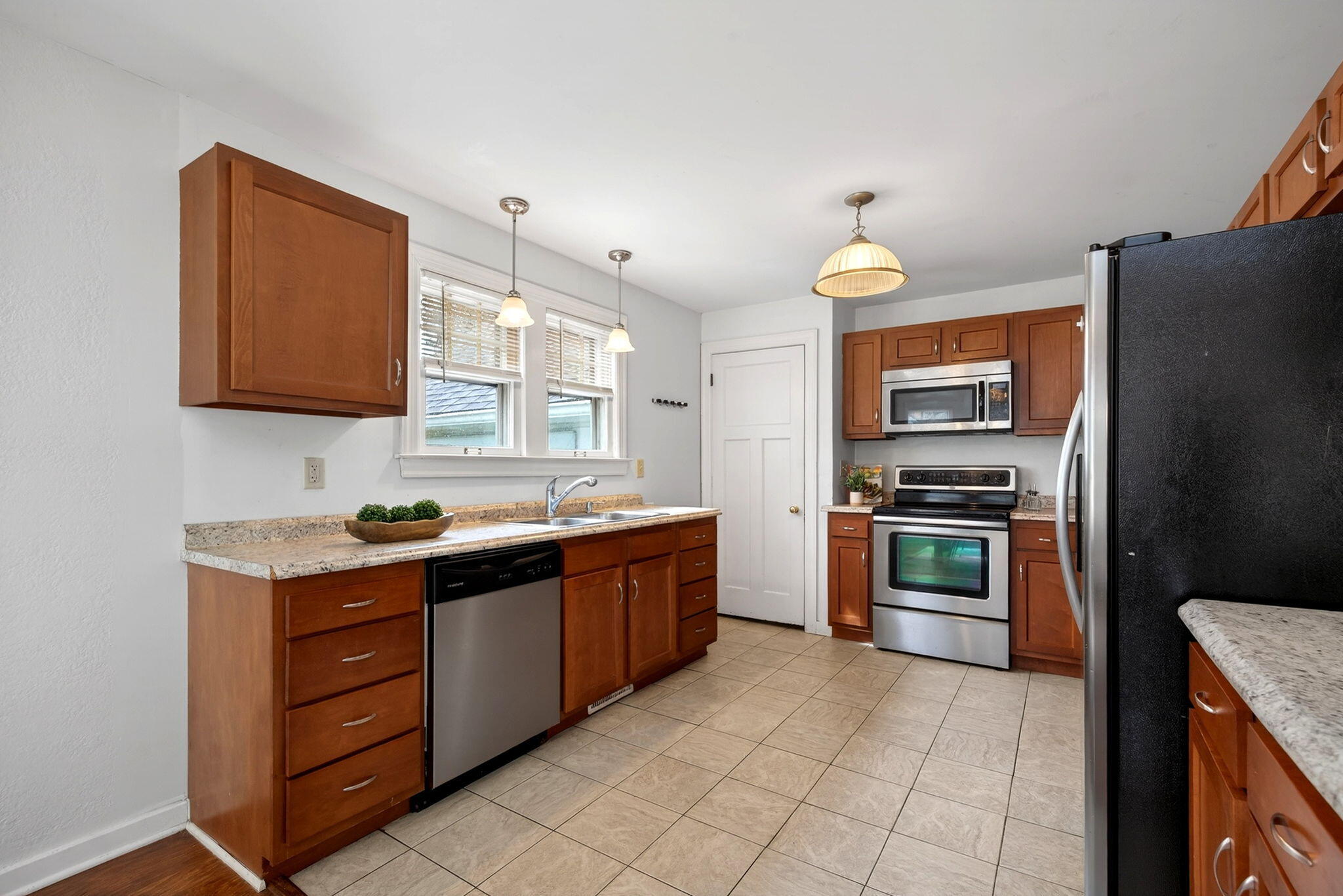 2162 Broadway Street, Springfield, Ohio 45504