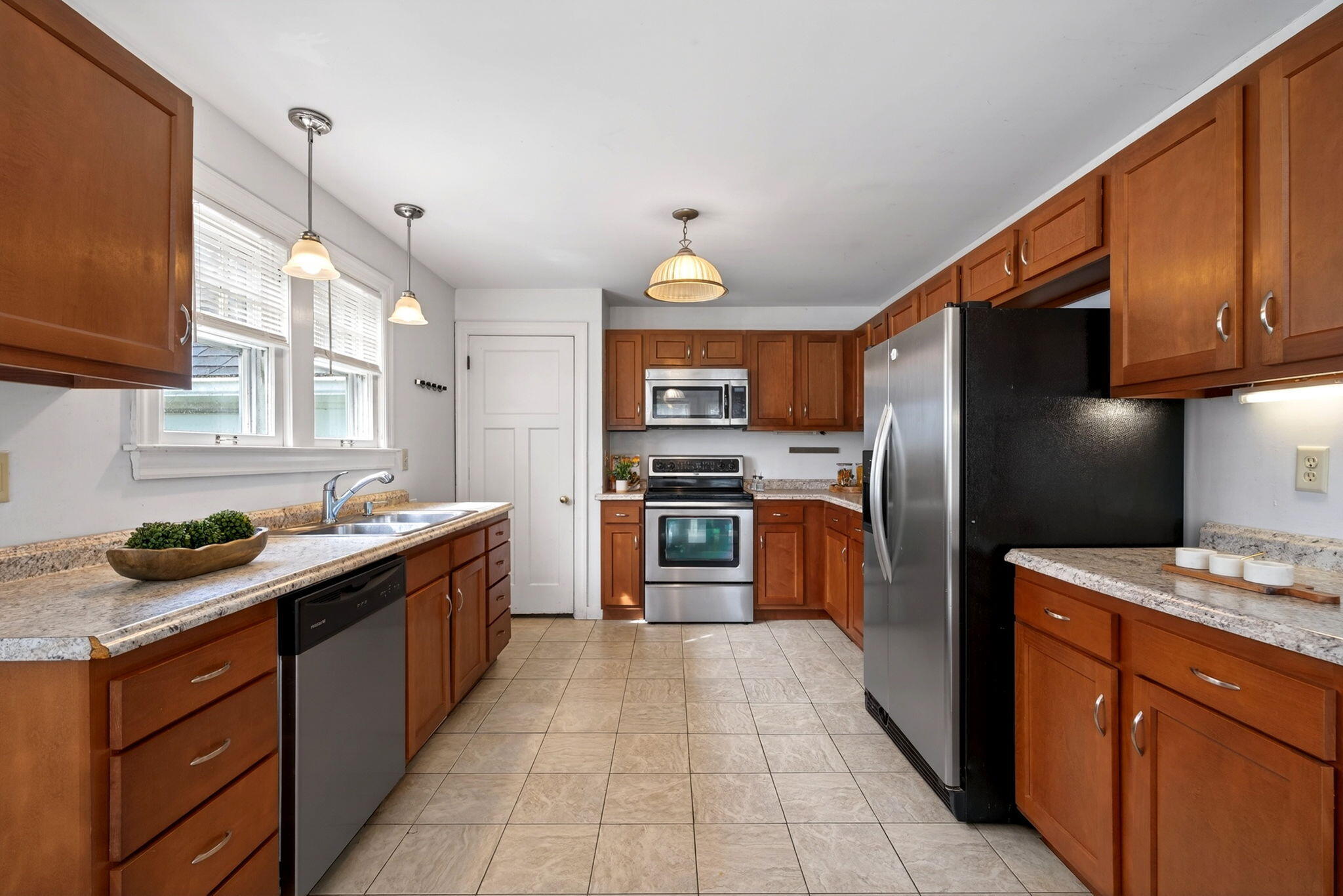 2162 Broadway Street, Springfield, Ohio 45504