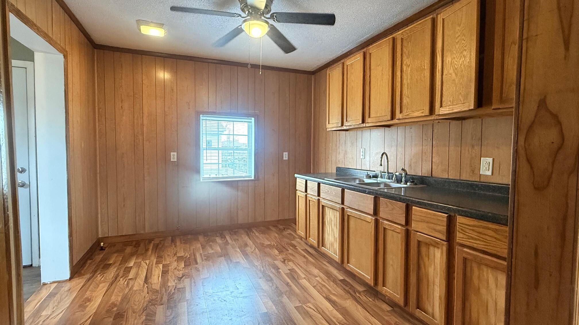 1224 Beverly Avenue, Springfield, Ohio 45504